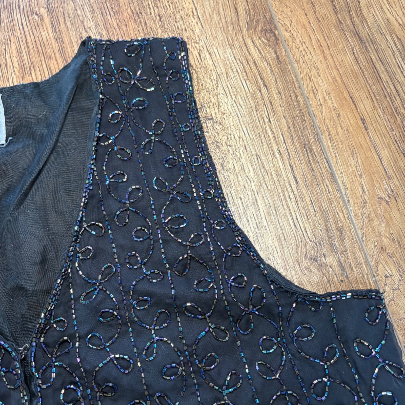 VTG 90s Sweet Sue Beaded 100% Silk Vest Black Iridescent Womens M Whimsigoth