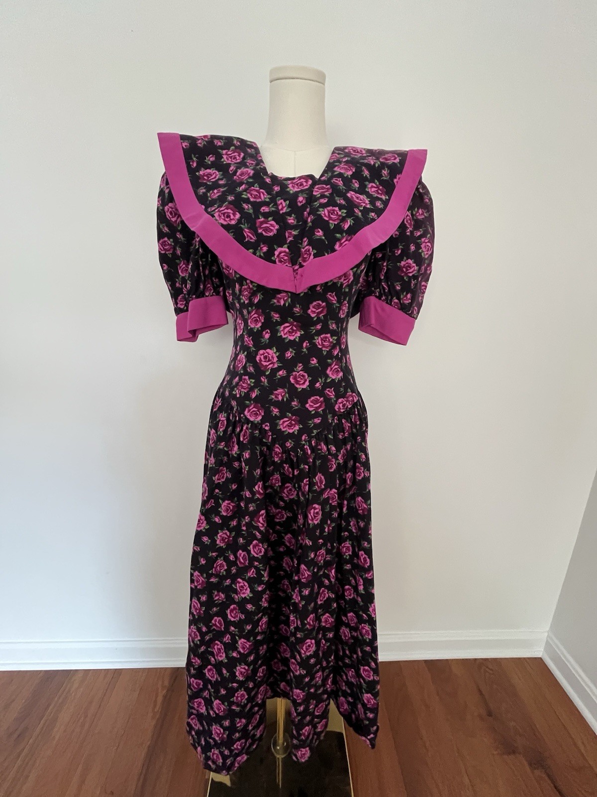 Vintage Leslie Lucks Dress 80s 90s Floral Collared Puff Sleeves XS or S ?