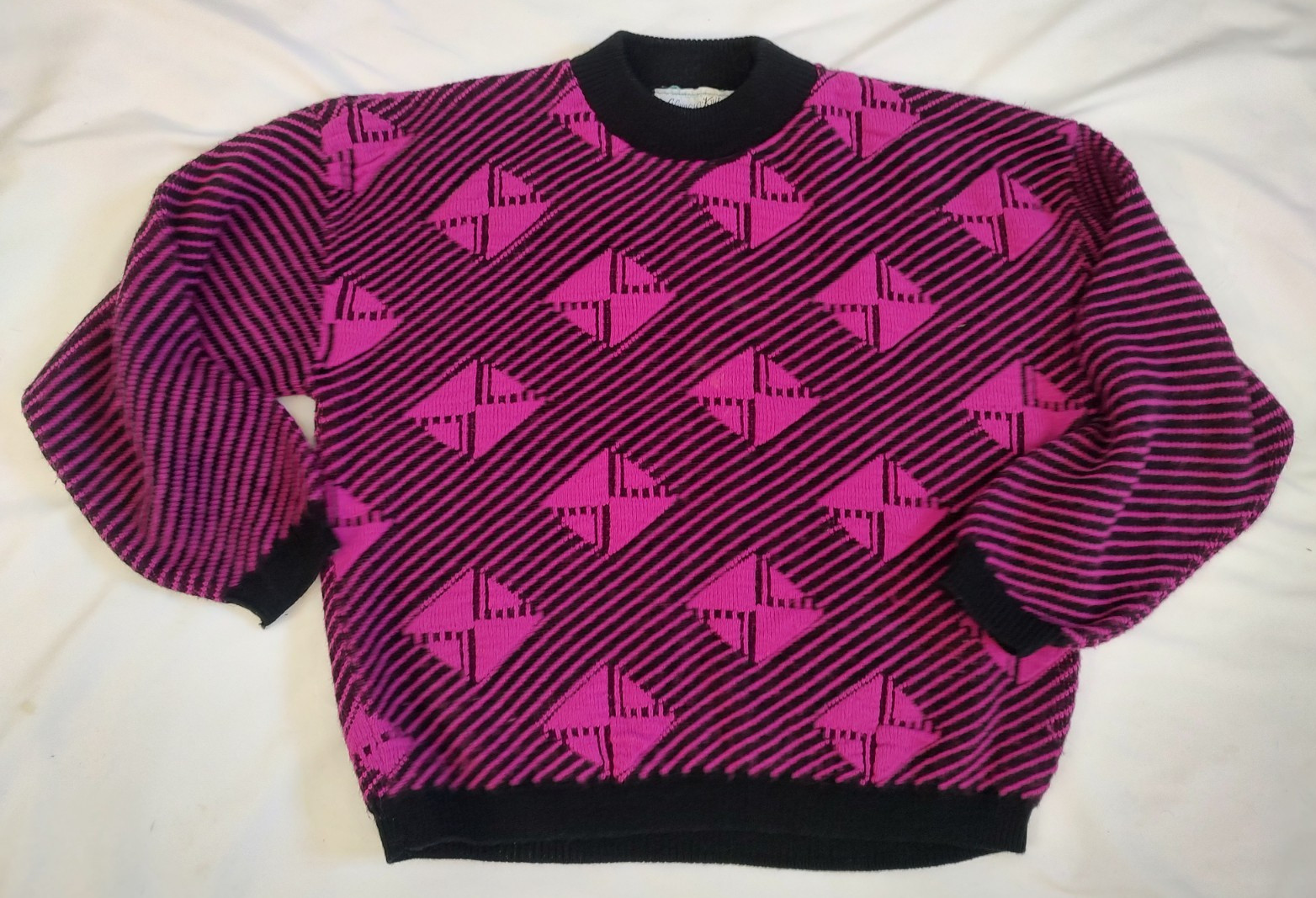 80s Vintage Sweater Glamour Knits Pullover Black Hot Pink Fuchsia Geo USA Made L