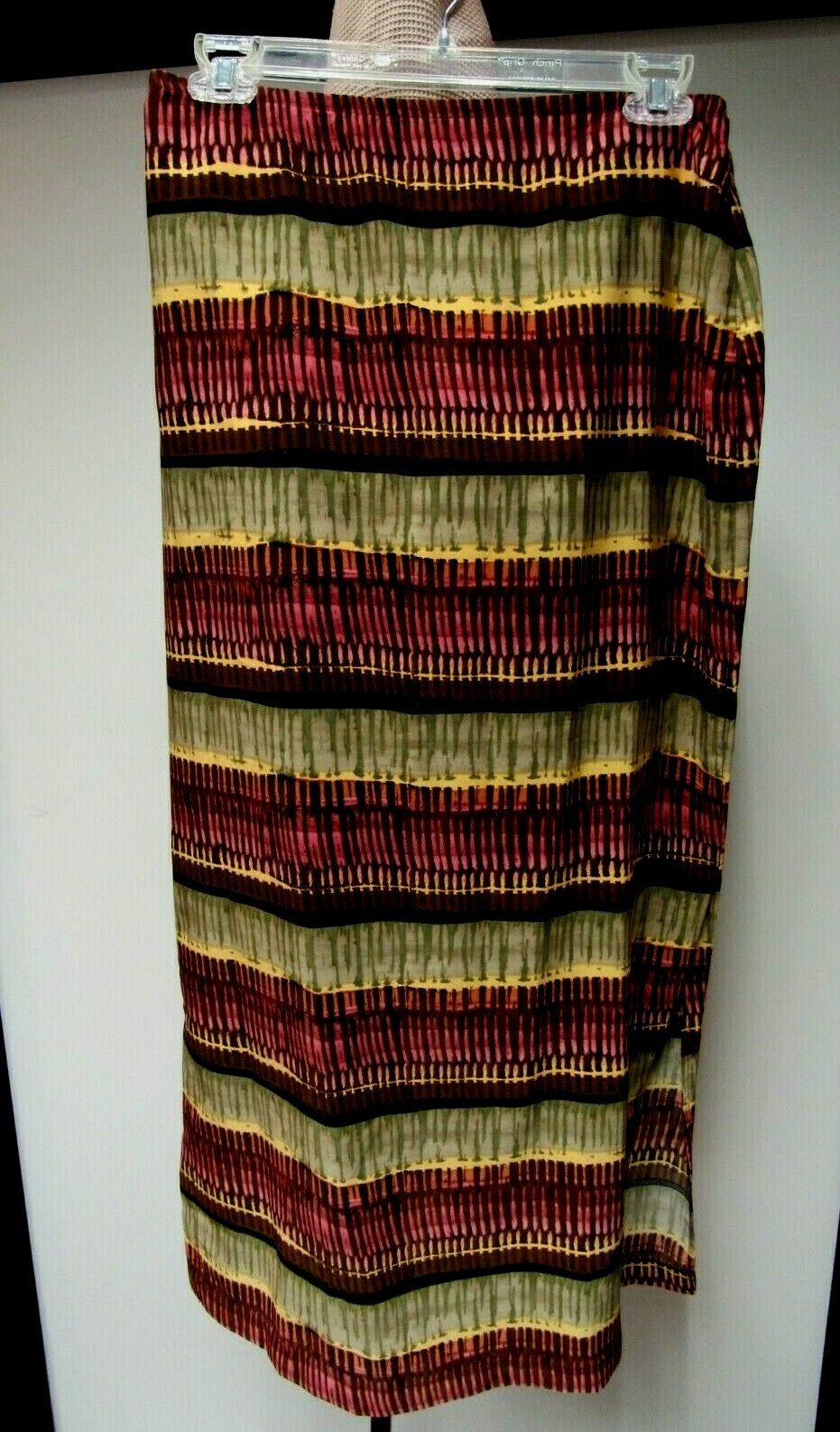 VTG BENTLEY ARBUCKLE Skirt A Line Bargello Art Burgundy Gold Olive Black 8 M EUC