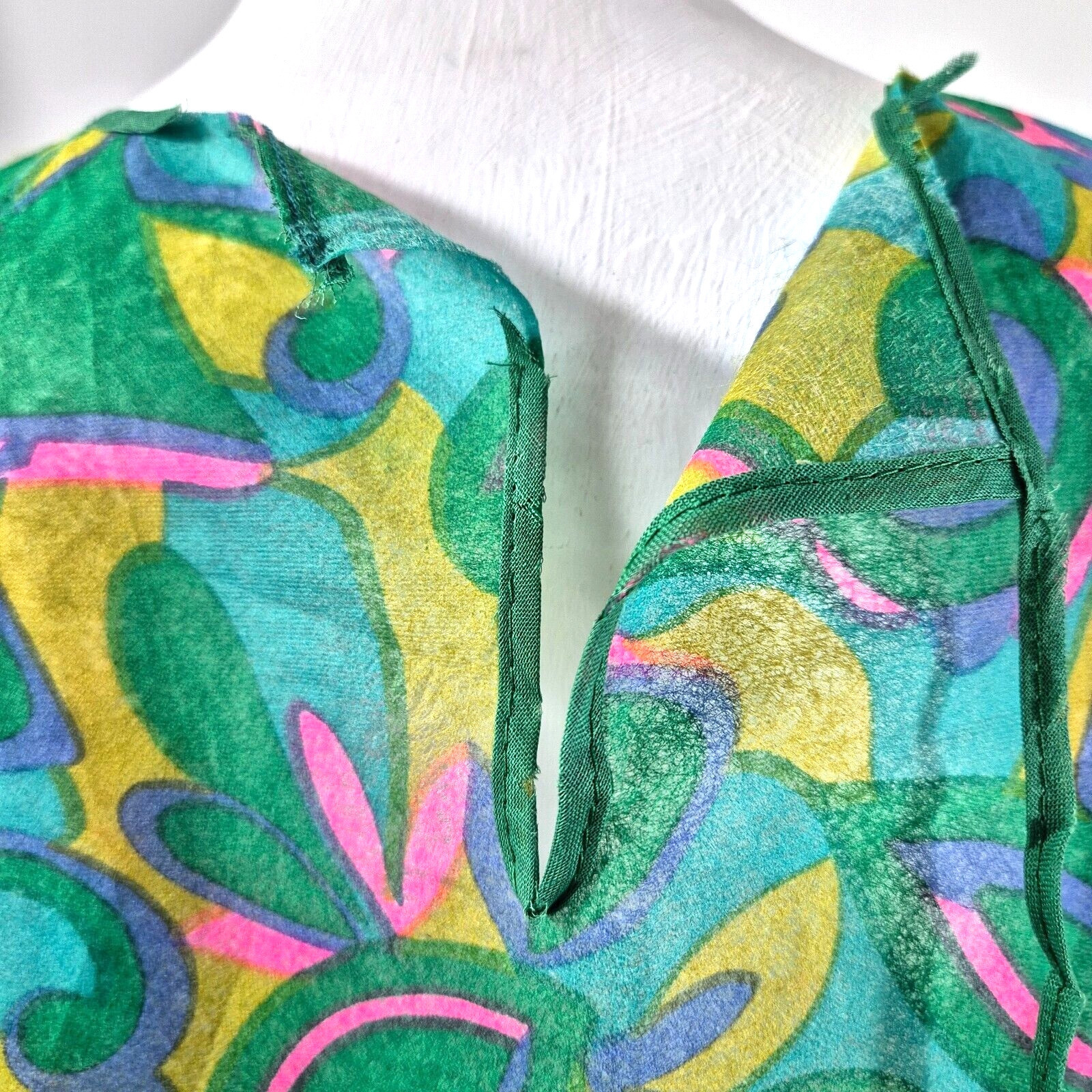 Vintage Paper Dress 1960s Psychedelic Iconic Waste Basket Boutique Size 12