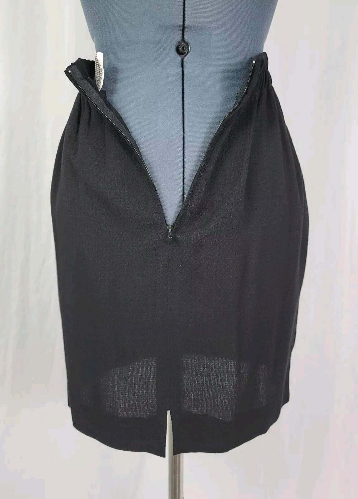 Vintage JSJ Petites Black & Tan 2-Piece Jacket & Skirt Set Size 8P