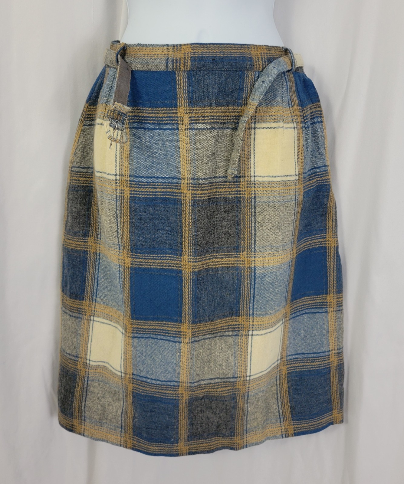 Vintage Blue/Cream/Tan Plaid Wool Skirt w Matching Belt Size XS? 26″ Waist