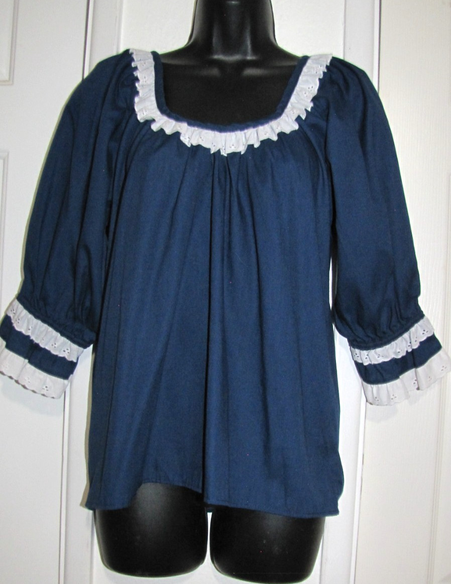 VTG Rockmount Top Navy-Blue Square dance eyelet-Lace-trims Short-sleeve Wm. M