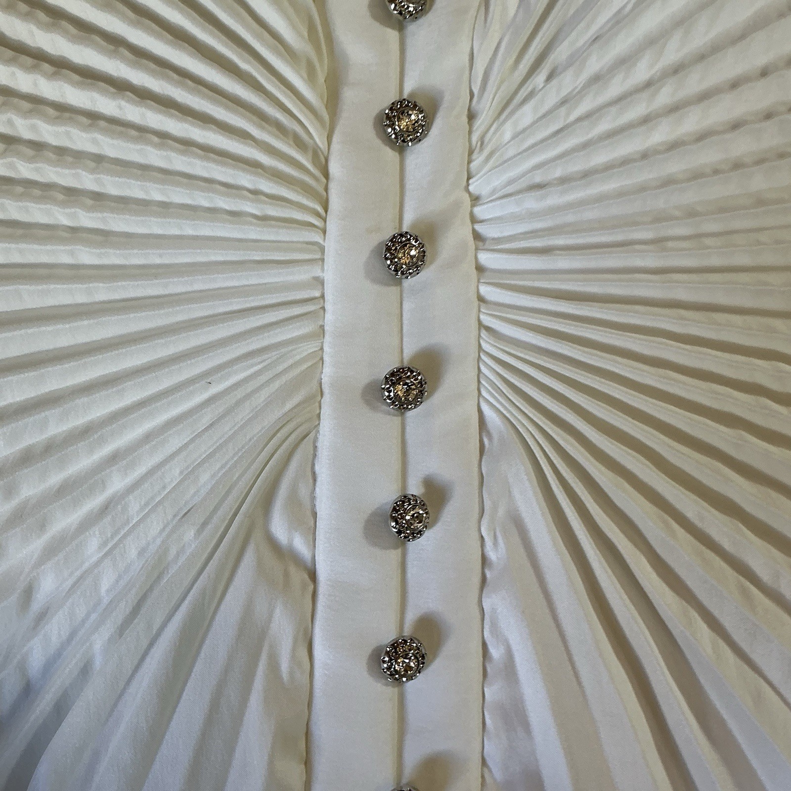 VINTAGE Size 8 – JR Nites Pleated White Blouse Rhinestone Buttons USA Made 34708