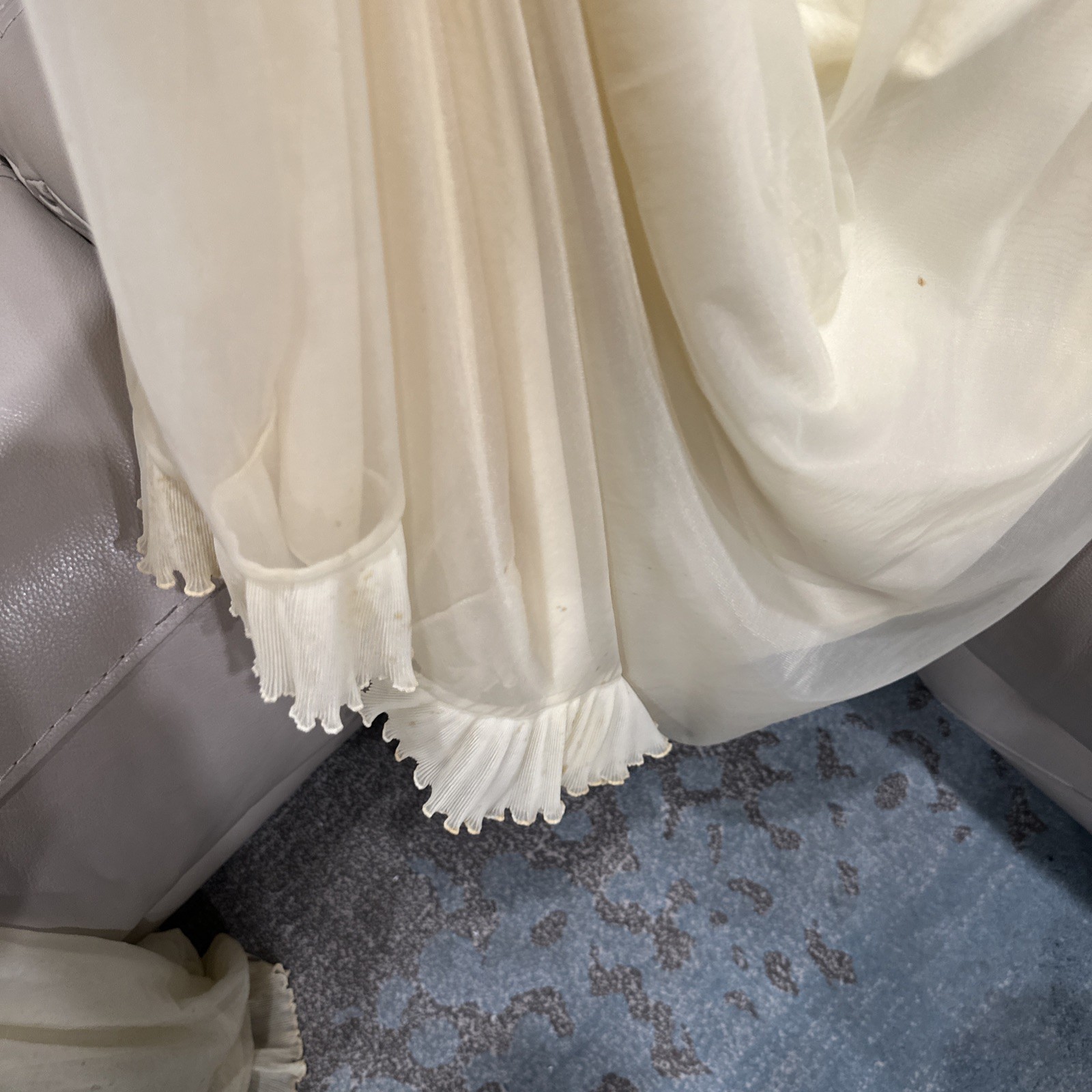 Vintage Evette 2-Piece Sheer Ivory Chiffon Peignoir Set Robe Nightgown Sz petite