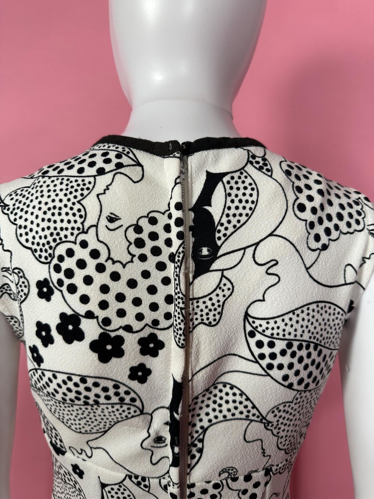 1960s MOD FACE Print SURREALIST OP Art Dot Whimsical Mini Dress. XS-S. AS IS