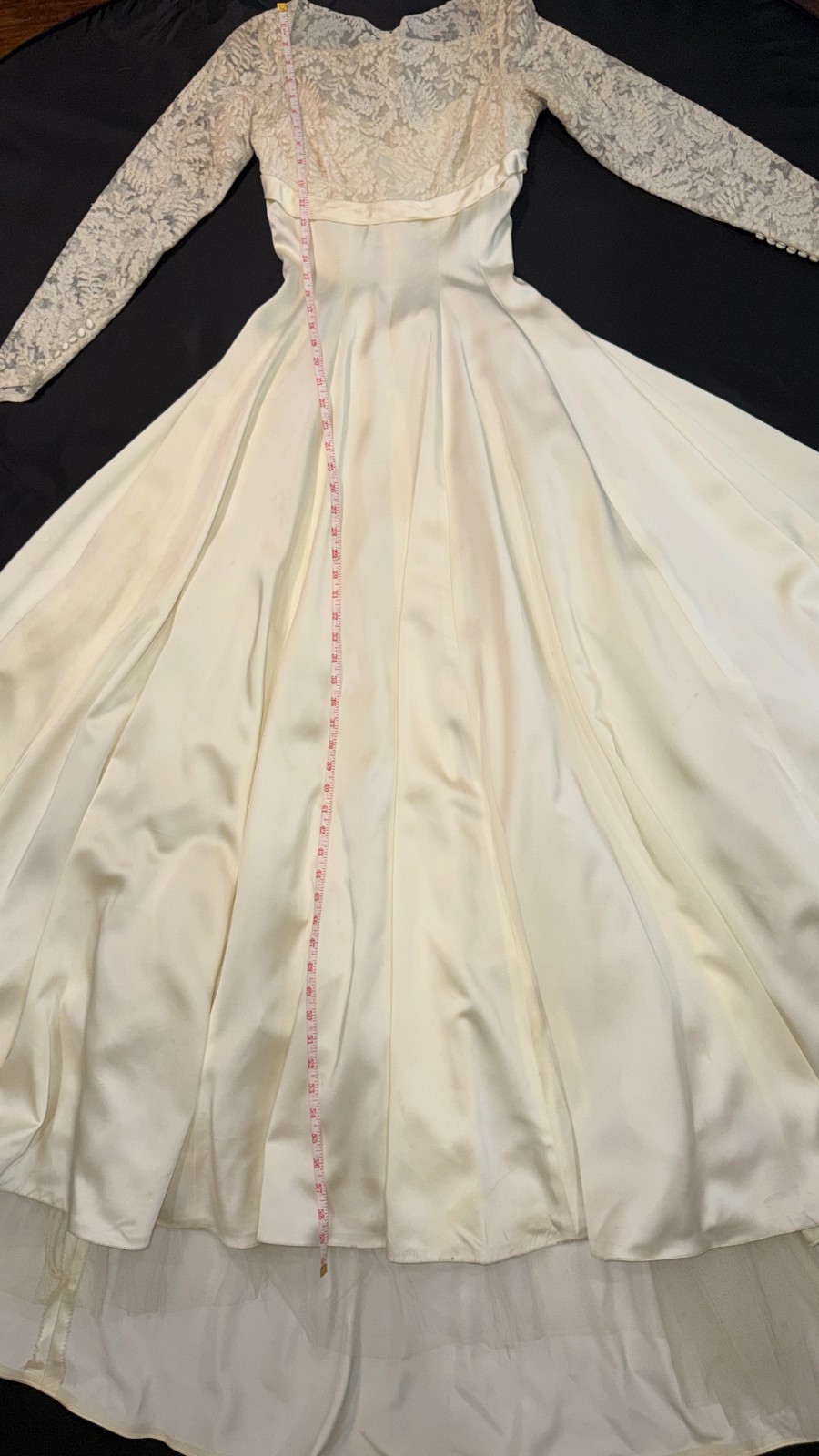 Vintage 1950s Ivory Silk Lace Off-White Wedding Dress XS XXS Long Sleeve Bridal