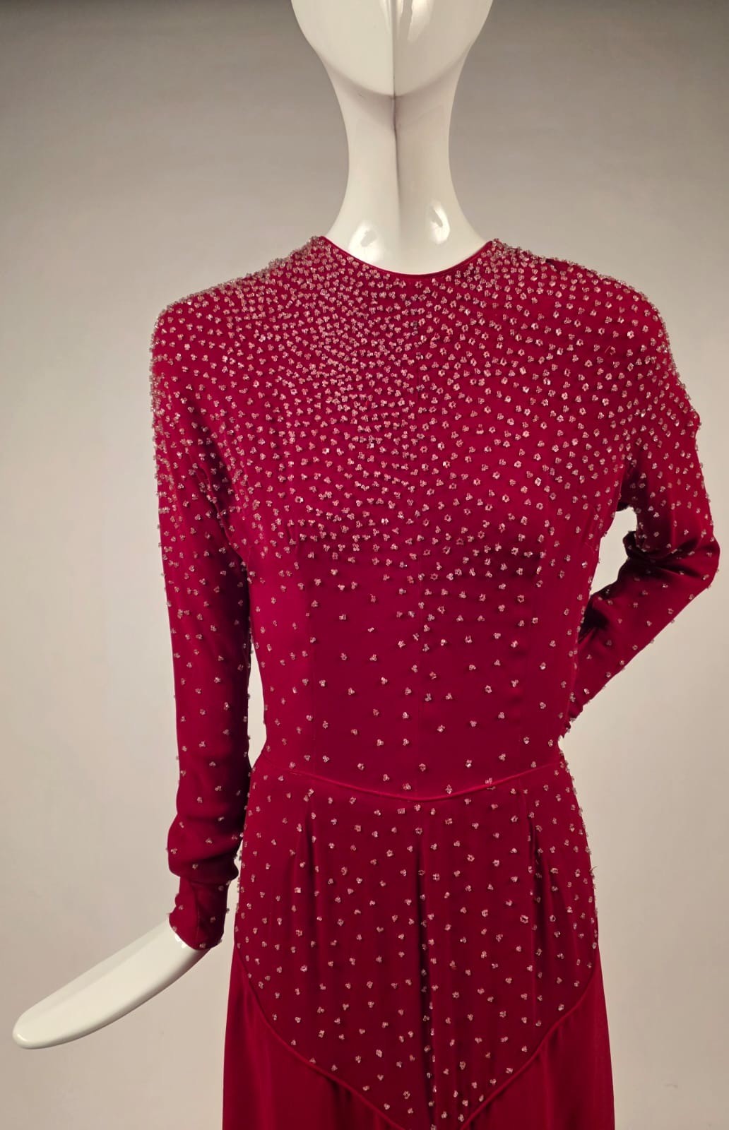 LUX LIPSTICK RED VINTAGE 1940’S LONG JERSEY DRESS W GLASS BEAD SPRINKLED TOP