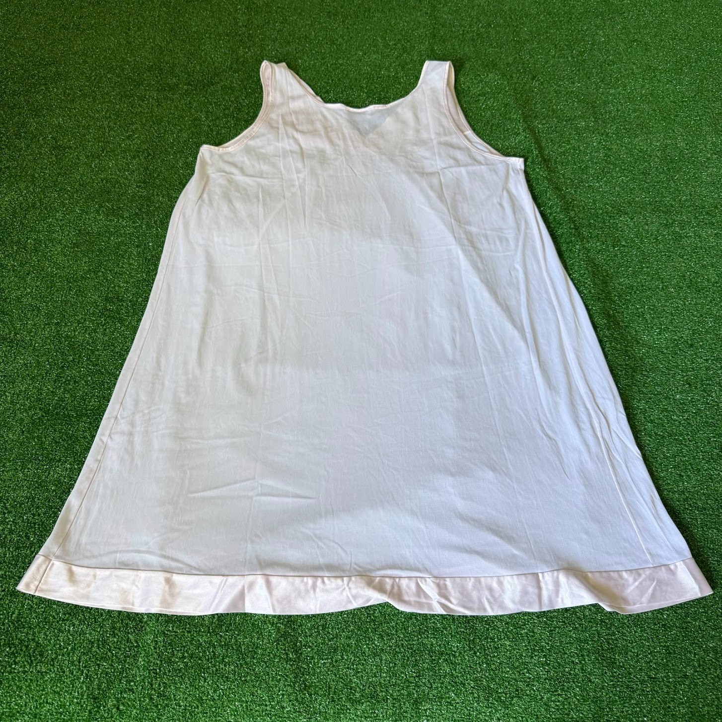 Vintage Vanity Fair Pink Satin Nightgown Flower Detail Long Sleep Dress Size L