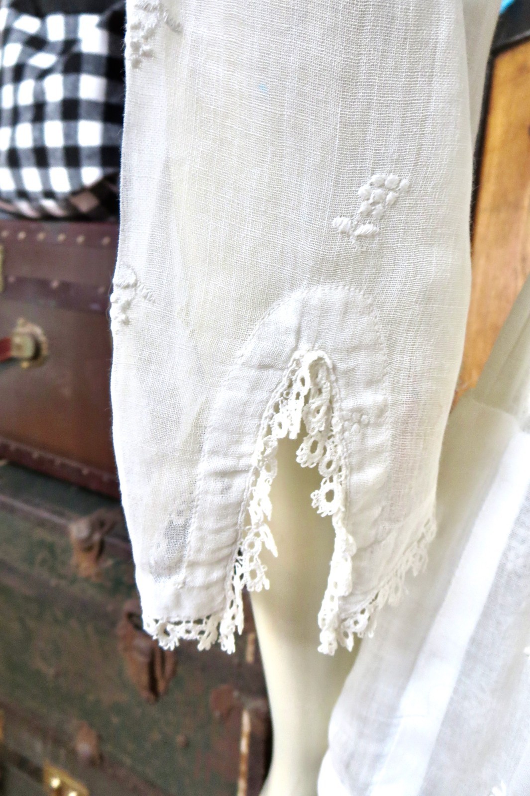 Edwardian White Sheer Cotton Layered Skirt Lace Trim Dress Grape Sprigs 36 Bust