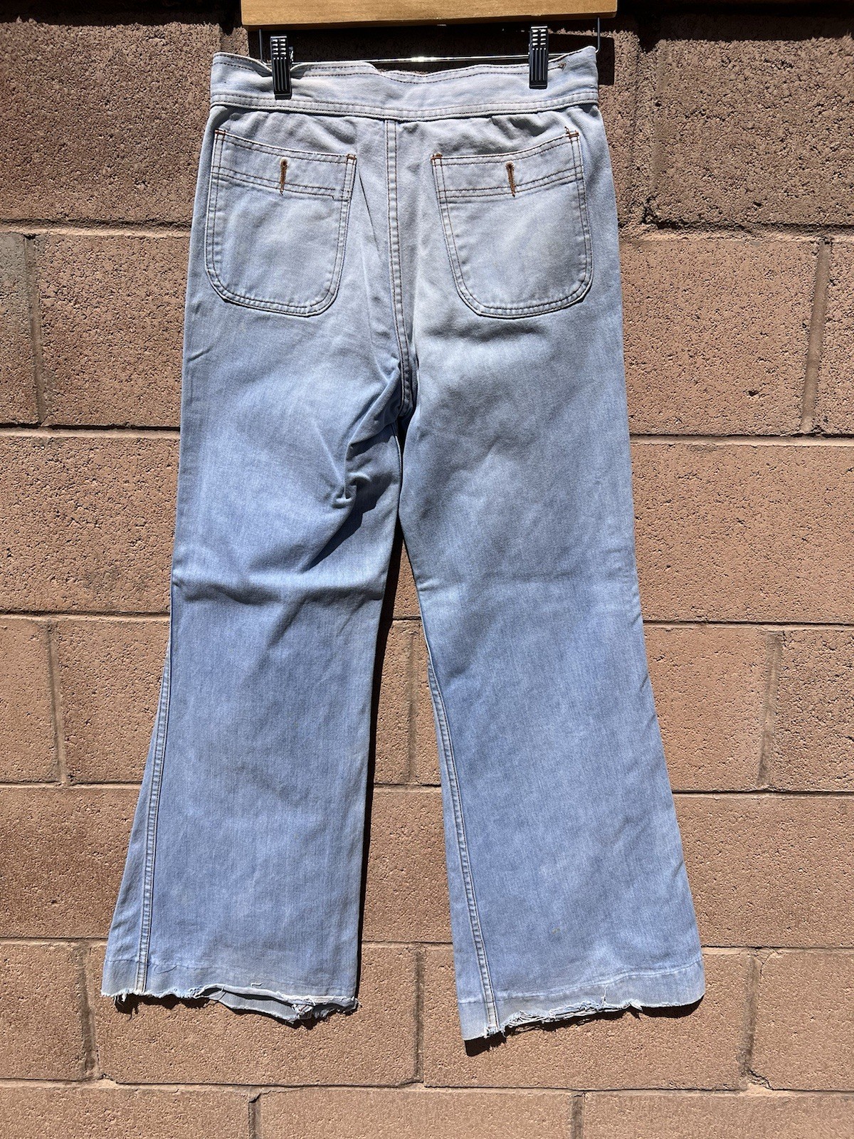 VINTAGE BELTED BELL BOTTOM JEANS LIGHT WASH 30”X31”
