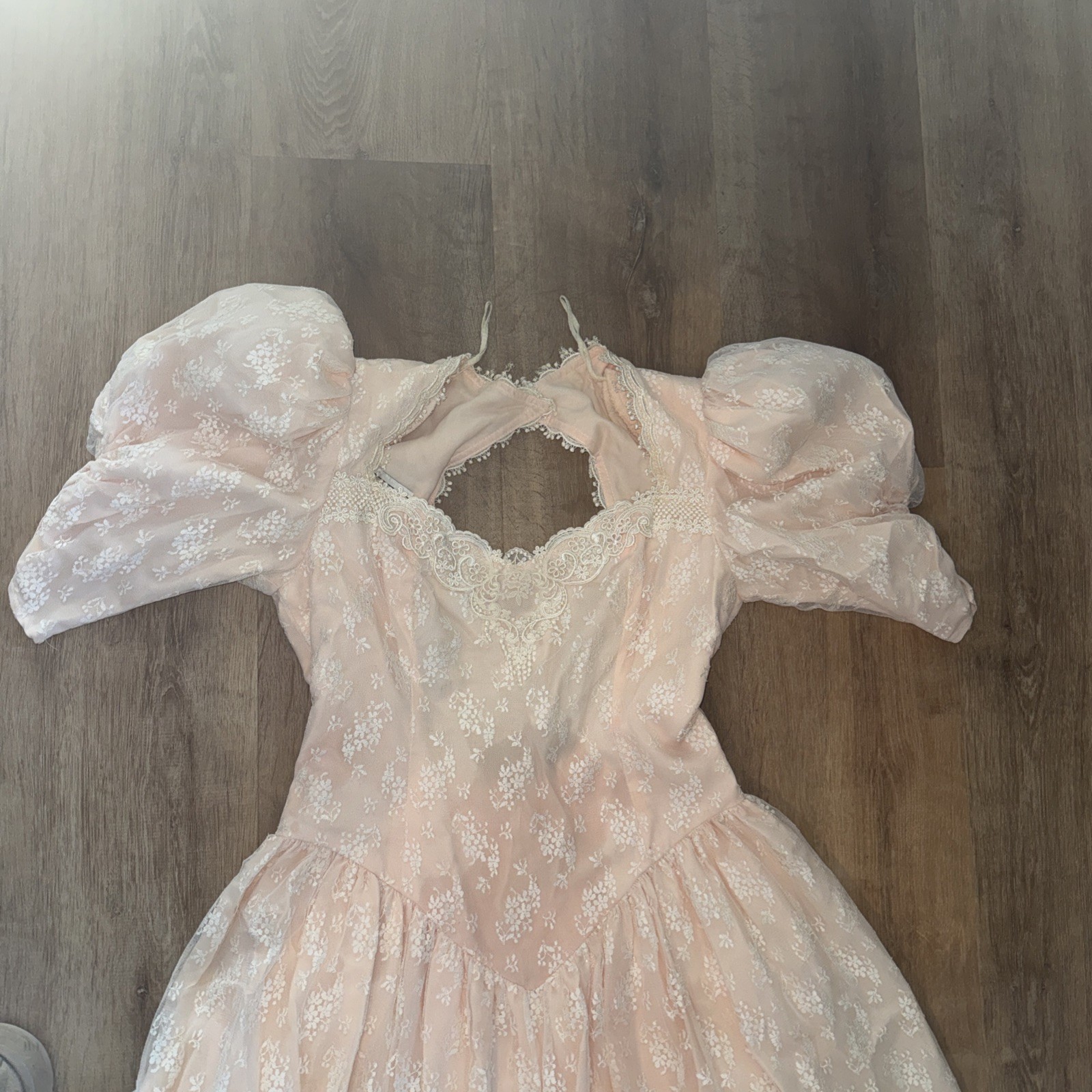 Vintage McCLINTOCK Peach Tea Dress Lace Floral Size 14 Cap Sleeve Open Back