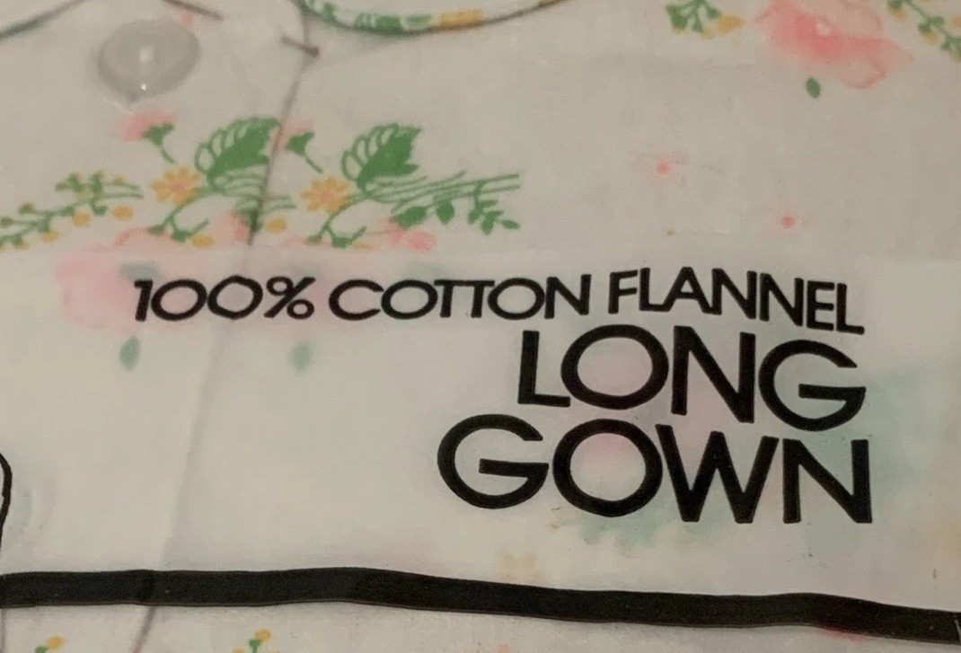 Vintage Sears Cotton Flannel Long Night Gown M Floral Design Peter Pan Style M