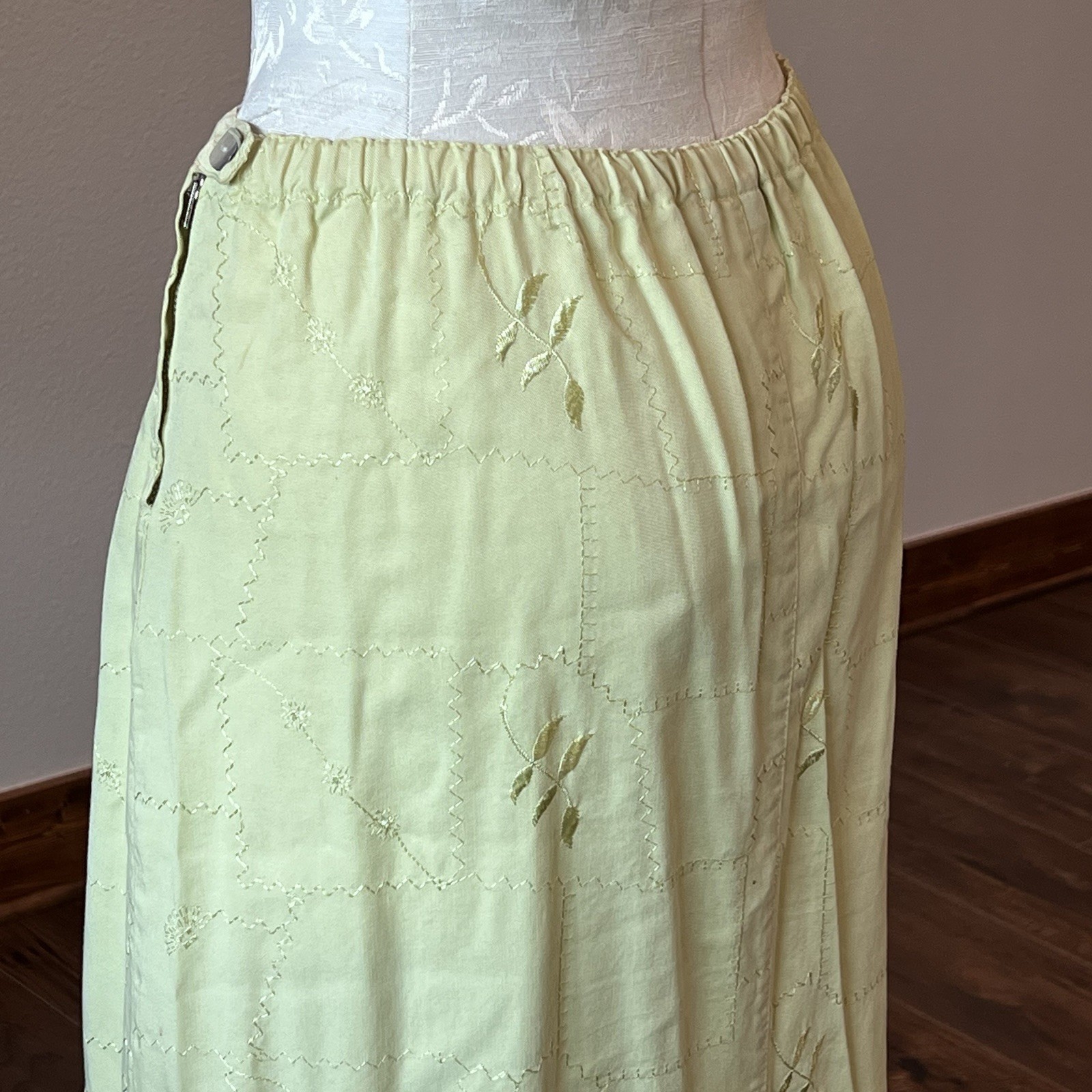 90s Y2K Fairycore Boho Nu Construction Light Green Embroidered Leaf Maxi Skirt L