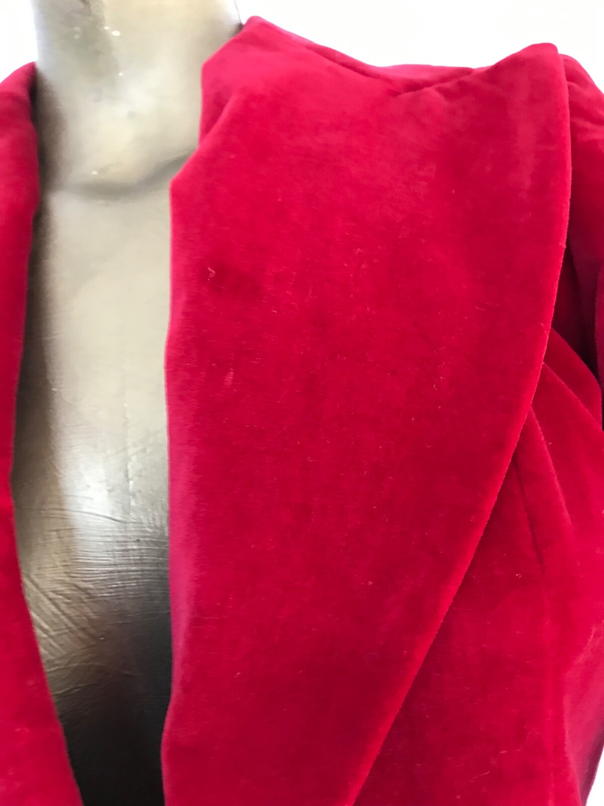 VINTAGE 80s Disco Era BLOOMINGDALES Red VELVET TUXEDO Smoking JACKET Size 2P