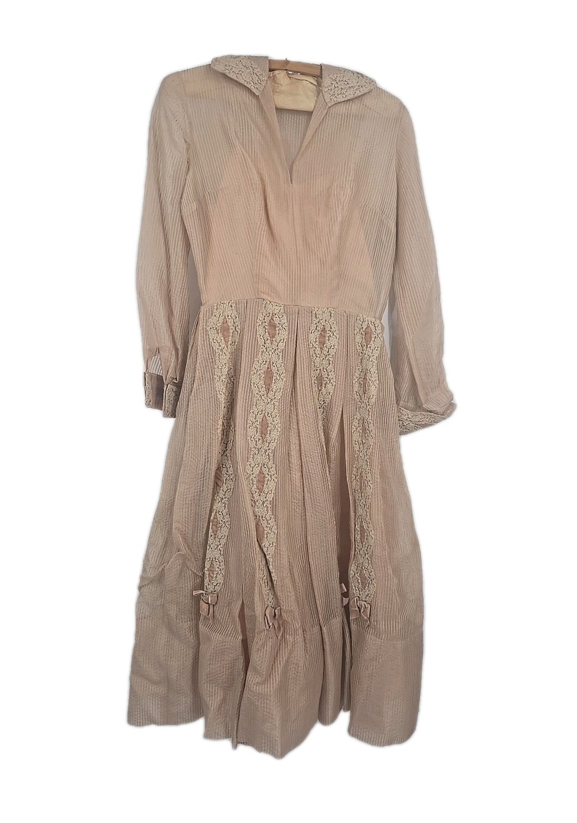 Vintage 1950s Unlabled Lace Formal Dress, Creamy Taupe Tan Metal Zipper