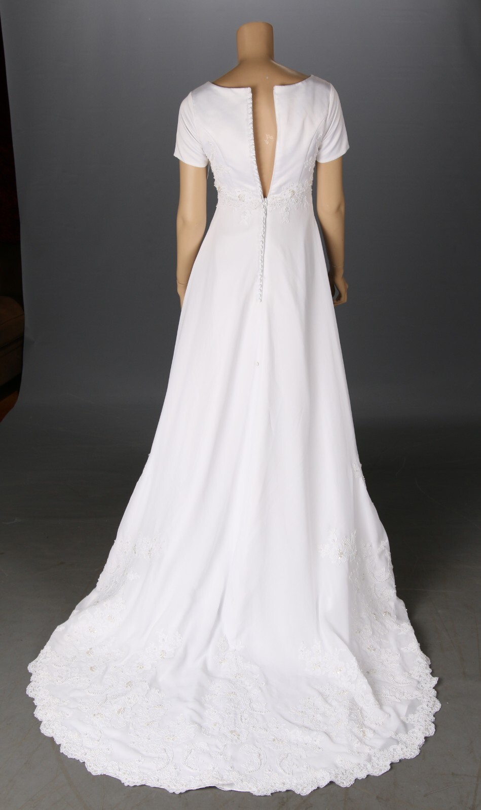 Gloria Vanderbilt Vintage 90s White Alencon Lace Modest Wedding Dress sz 4