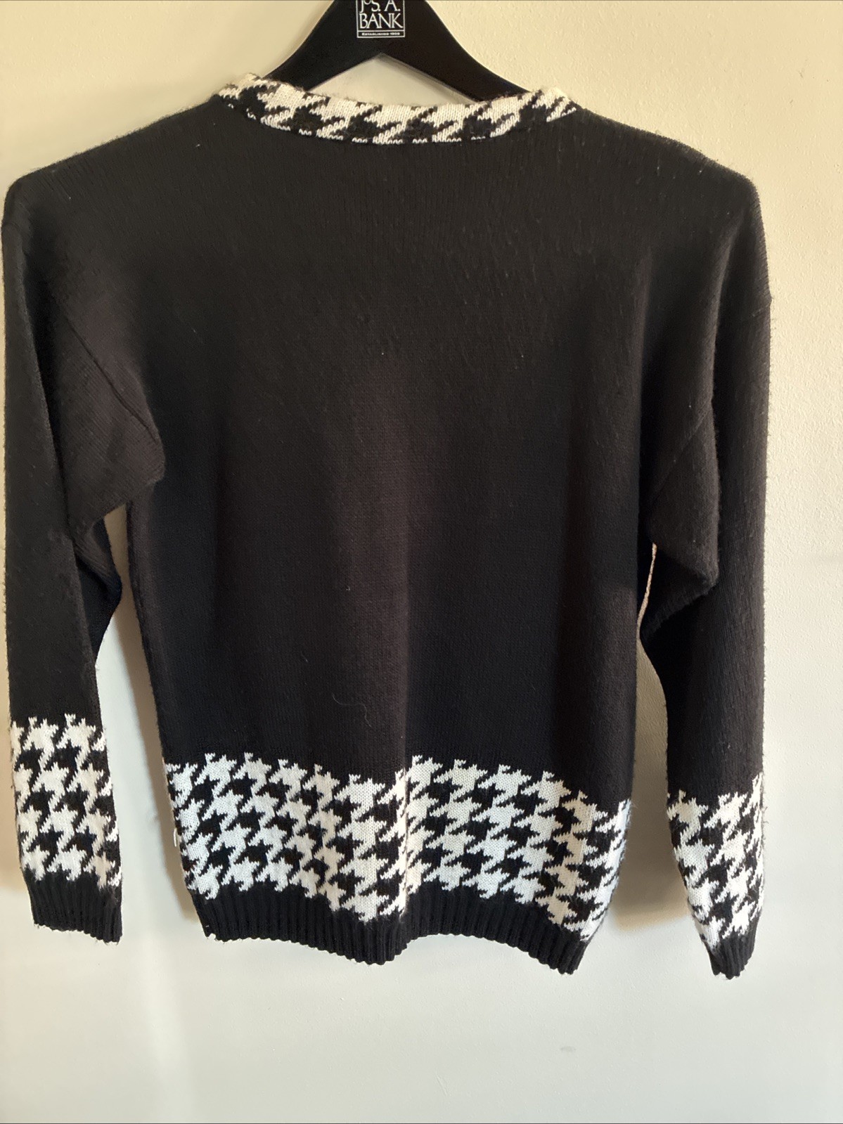 Vintage Black And White Houndstooth Sweater Womens 90s 100% Acrylic M Paper Tag
