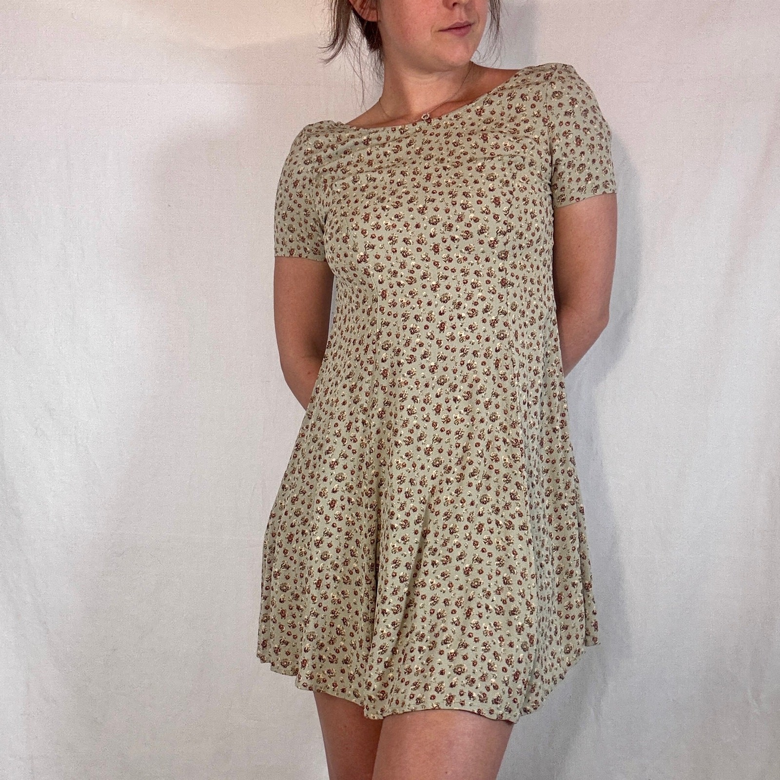 Vintage 1990s Ann Taylor Floral Mini Dress Green Bouquet Print Smocked Back 10P