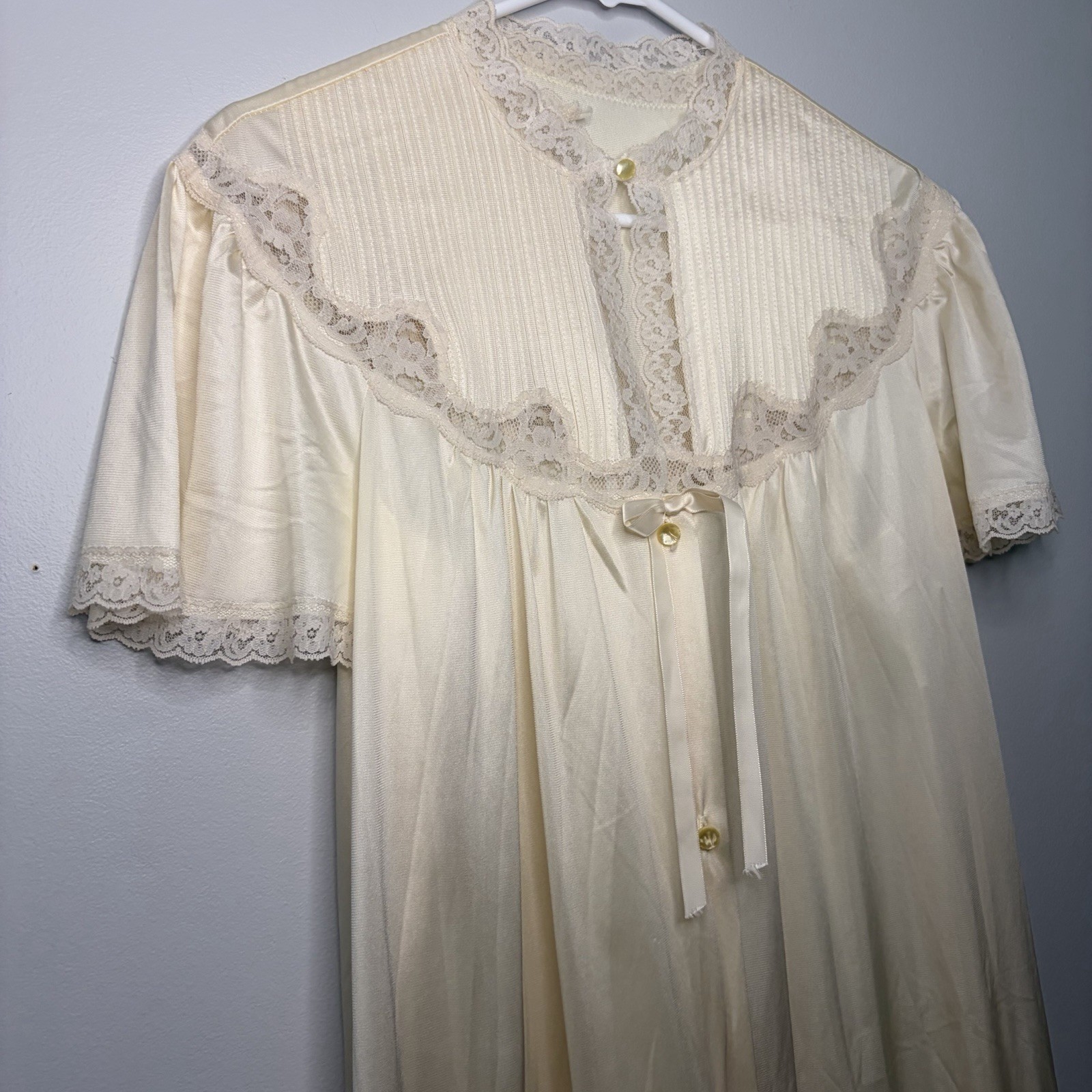 Vintage Peignoir Set Cream With Lace Detail Has Some Flaws Size Medium JCPenney