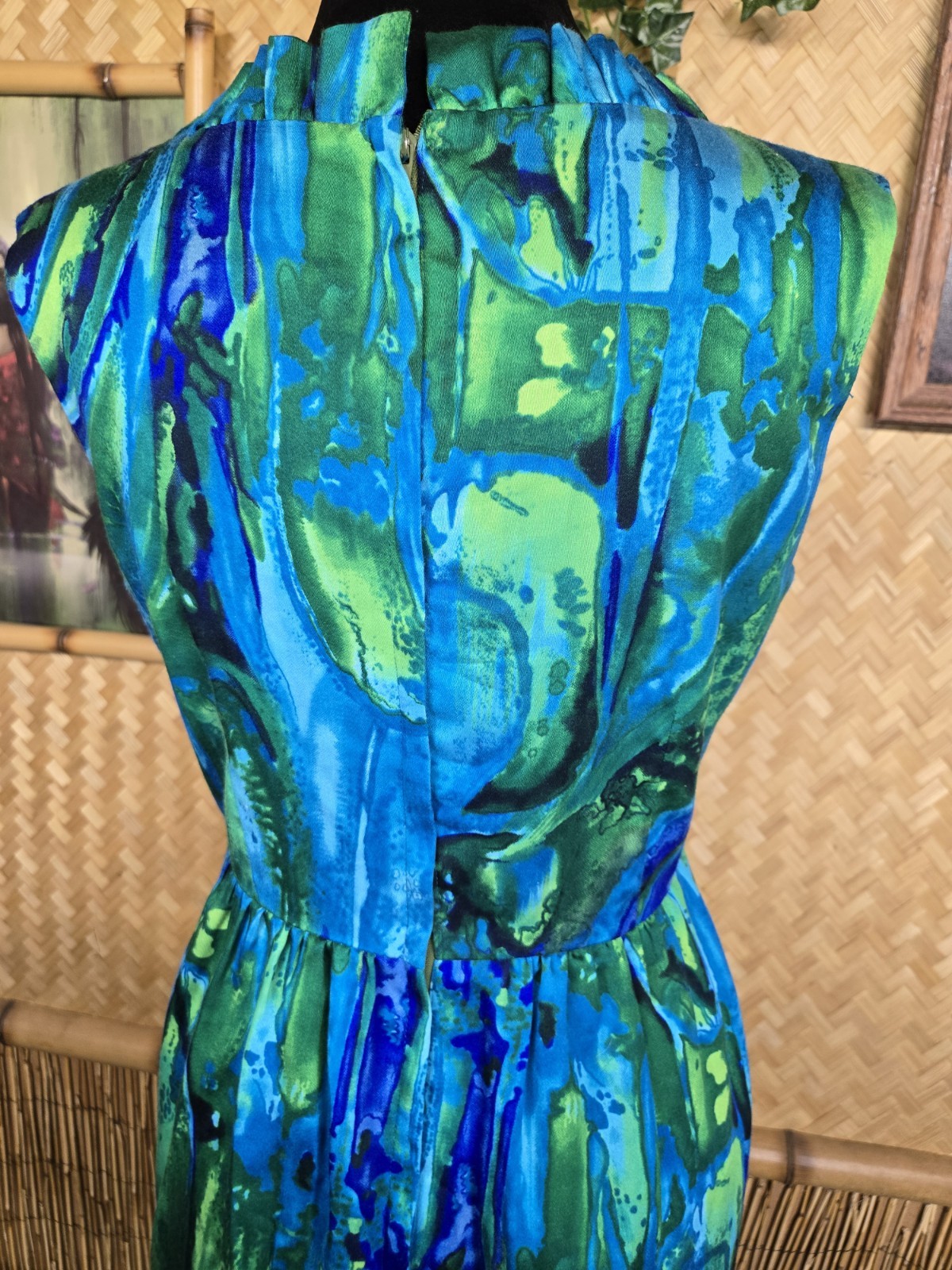 Vintage Waltah Clarke’s Hawaiian Aloha Dress w1283