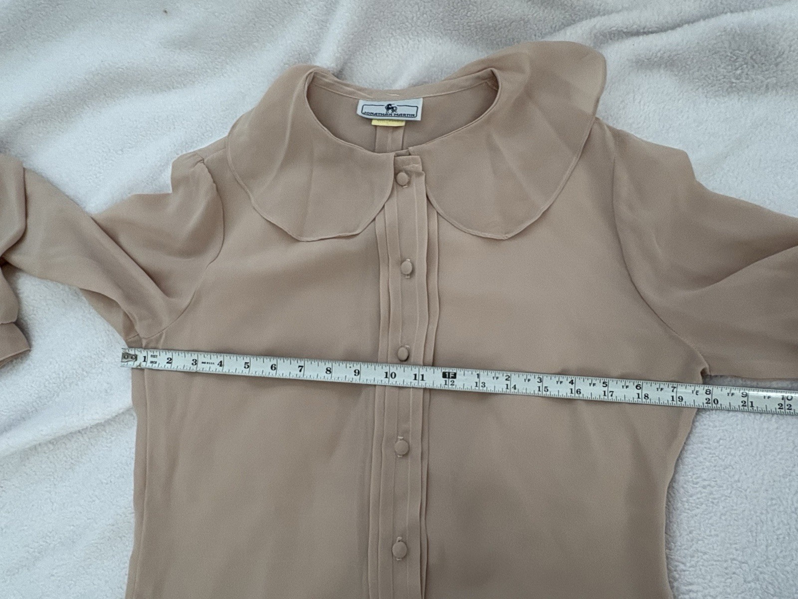 Flawless Vintage Sheer Beige Size Medium Jonathan Martin Button Up Blouse