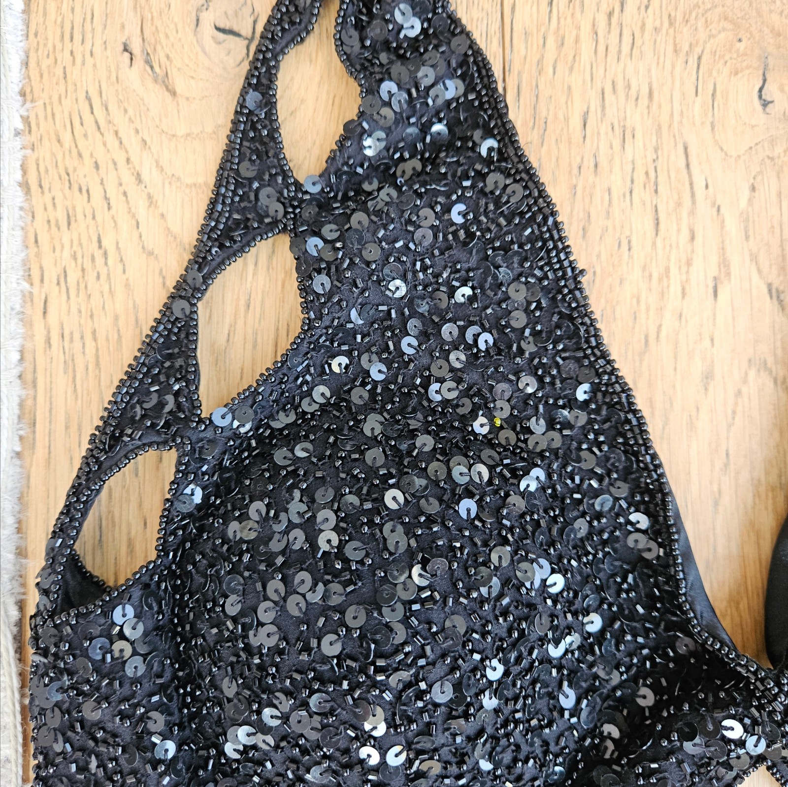 Vintage 90s Scala Beaded Sequined 100% Silk Cut Out Halter Top Tag Size XL (Read