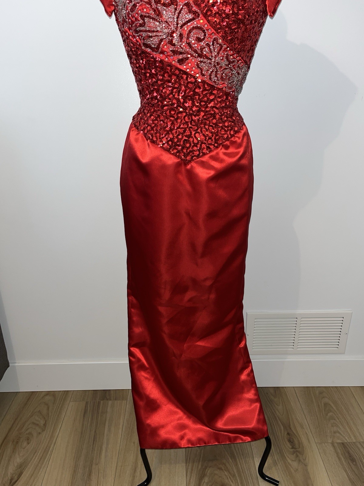 Vintage 80s Mike Benet Red Beaded Sequined Satin Formal Holiday Party Dress Sz 8