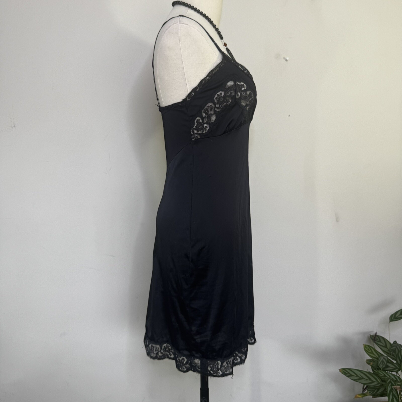 Vintage 60s Kayser Black Lace Full Slip Dress Lingerie Babydoll USA 34 10