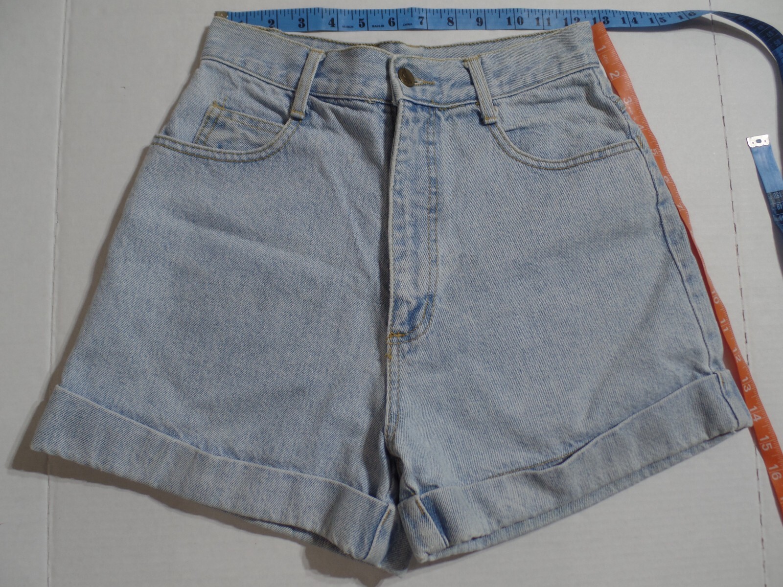 VINTAGE WOMENS PARIS BLUES DENIM HIGH WAIST SHORTS, SZ9? NO TAG SEE MEASURMENTS