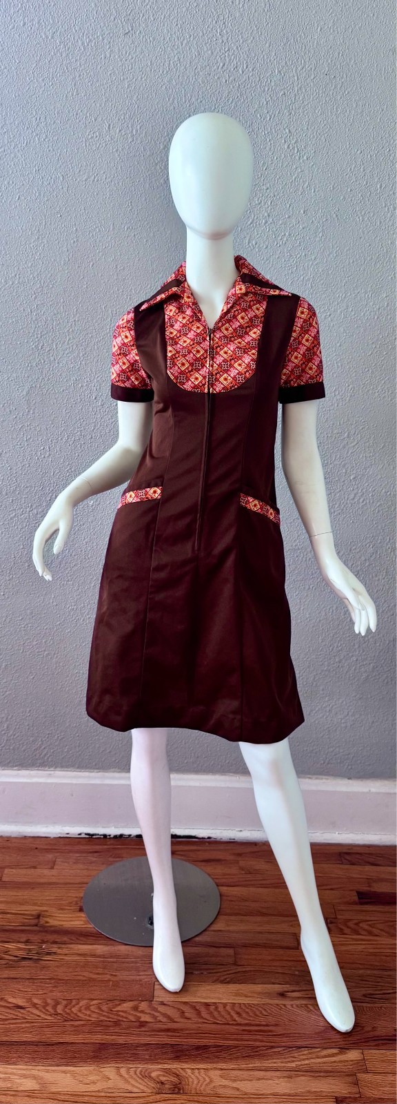 Vintage 70s Retro Zip Front MOD Crest Careers Uniform Dress S