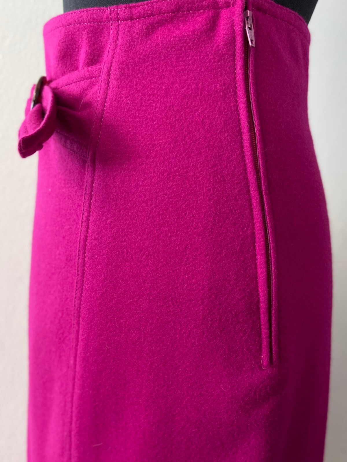 Womens Chic Vintage 90s Pink Wool Skirt | Size S | Unique Statement Piece