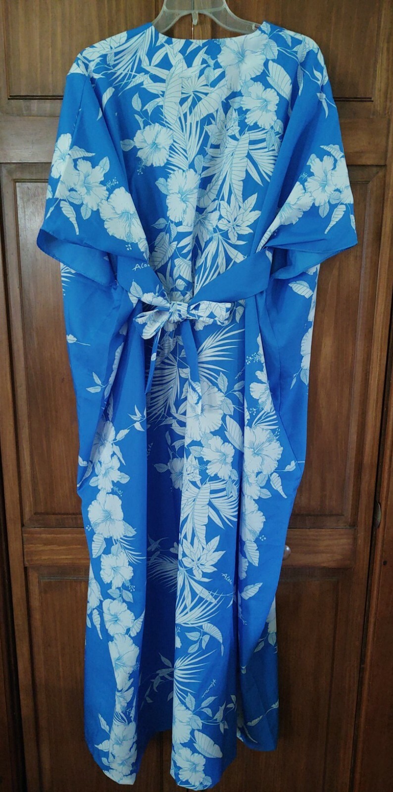 VTG ROYAL CREATIONS BLue White Hawaiian Dress Muumuu Aloha Caftan One Size Maxi