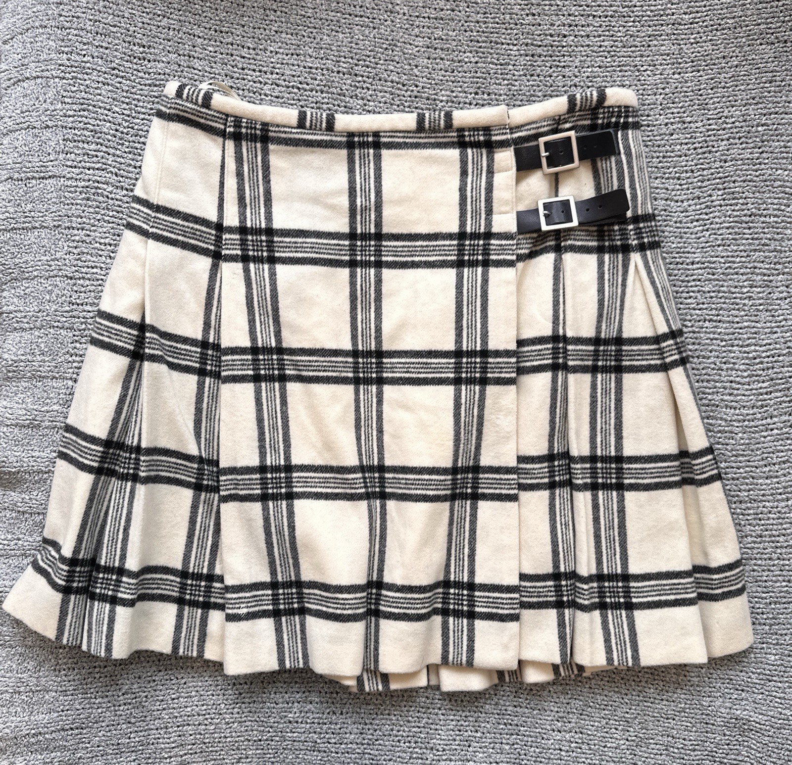 Women’s Vintage Banana Republic Plaid Kilt Pleated Wool Skirt Leather Buckles, 4