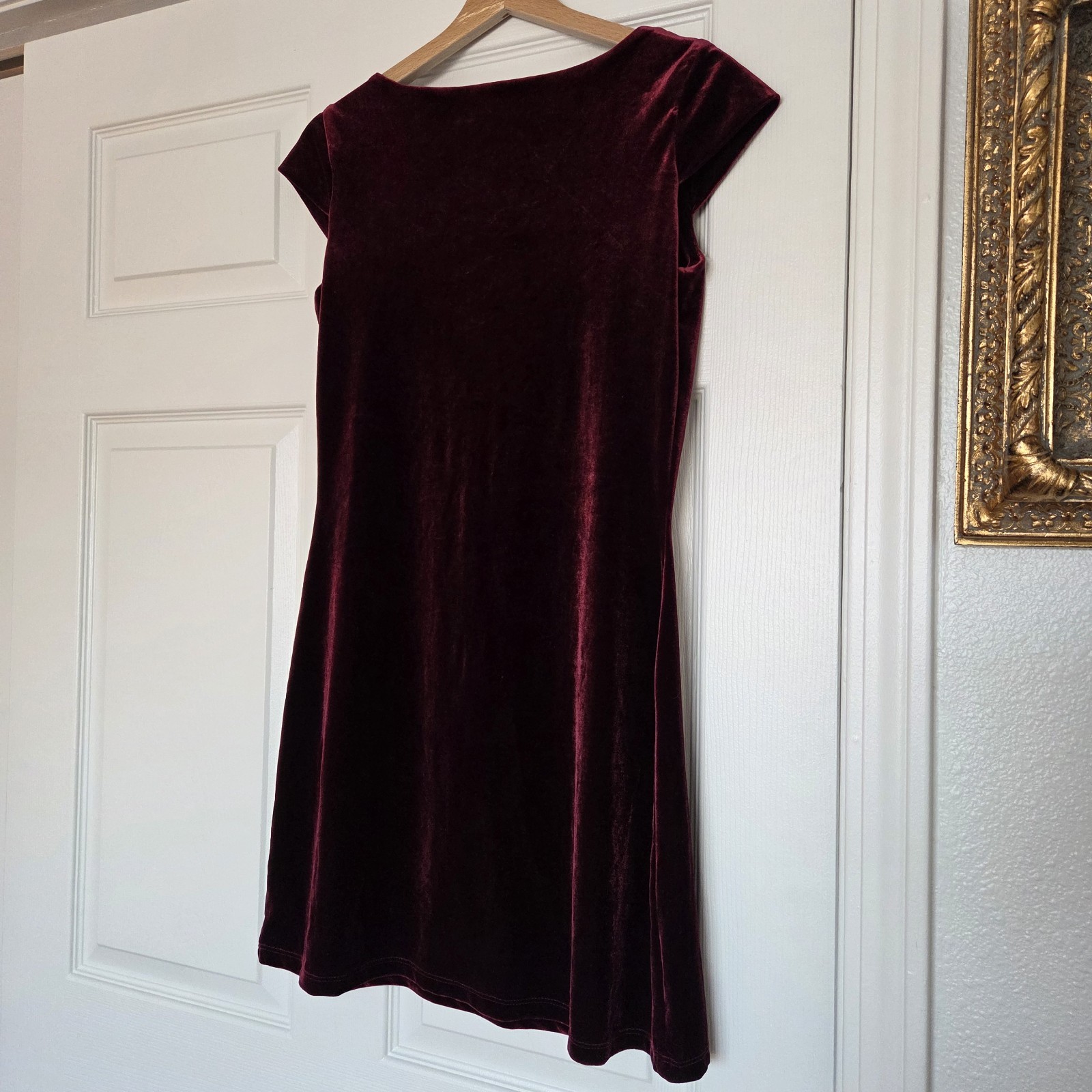 Sz Medium Vintage Finesse USA Y2K Burgandy Velvet Mini Dress 90s Cap Sleeves