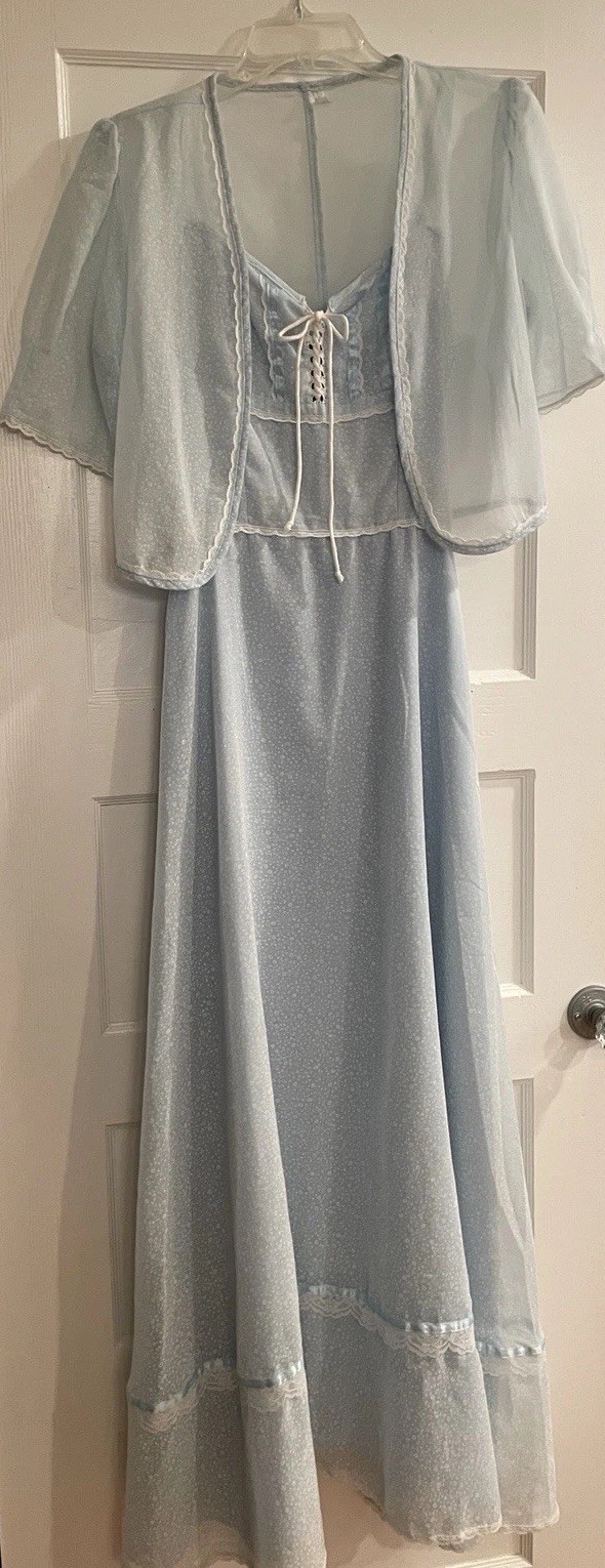 Vintage 1970’s 2Piece Maxie Dress Size Small Pale Blue & White W Bolero Top