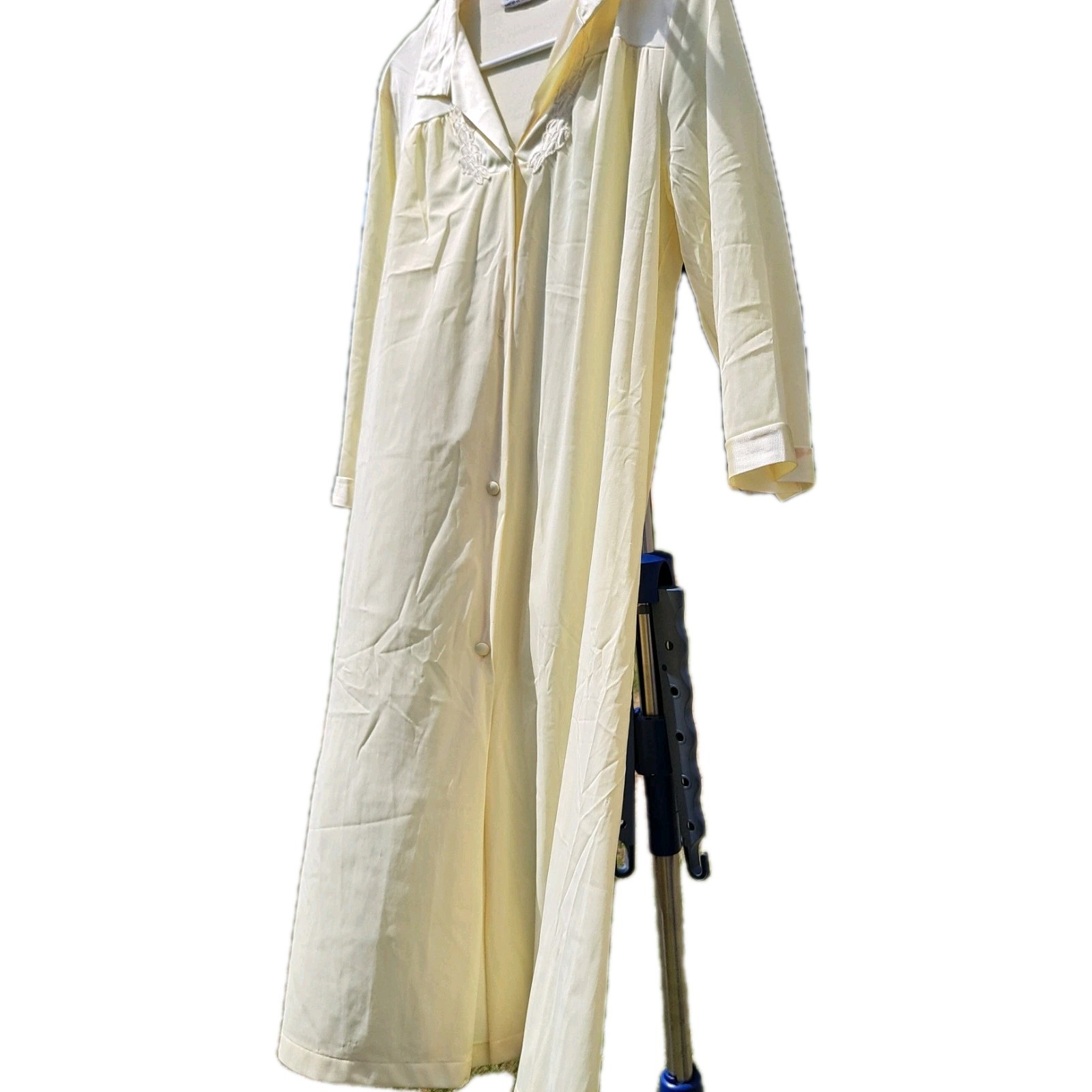 VTG?Vanity Fair Robe Housecoat Robe S Satin Yellow USA Granny Core Housewife
