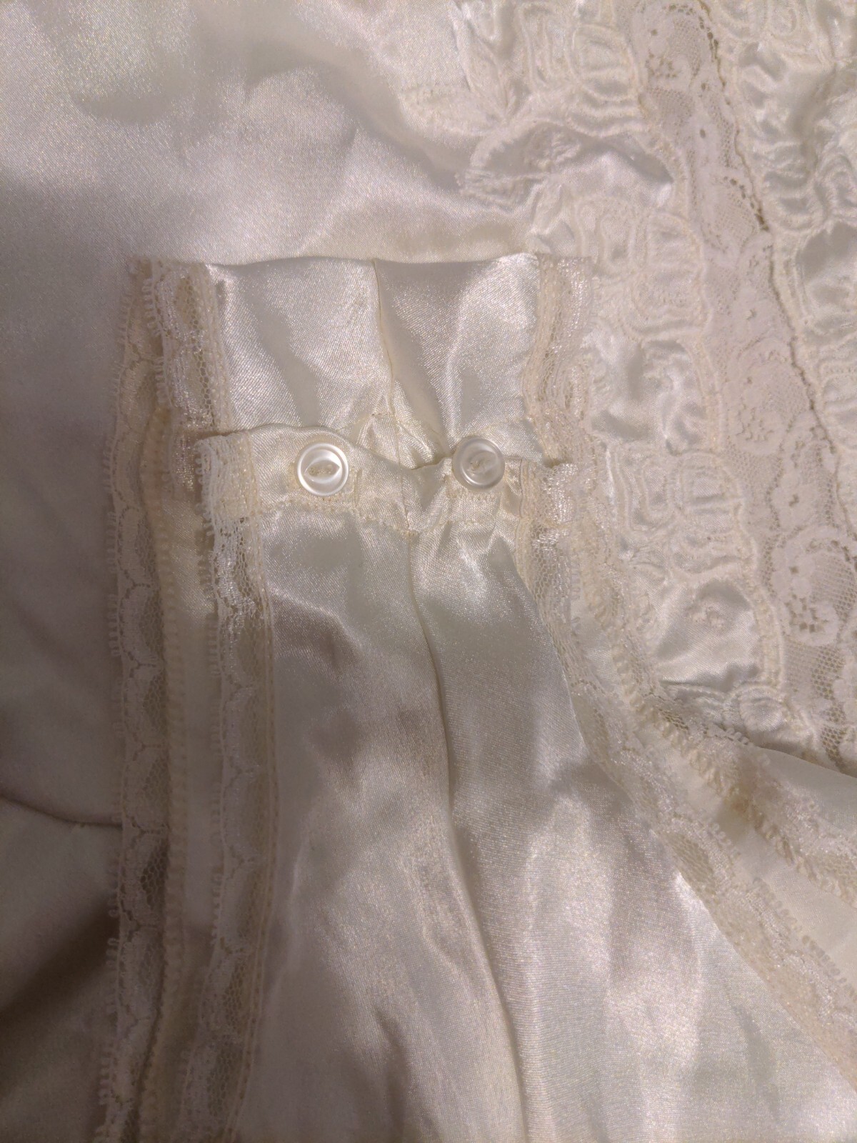 VTG 40s Teddy Playsuit Romper Satin Silky Oily Flutter Leg White Bridal MEDIUM