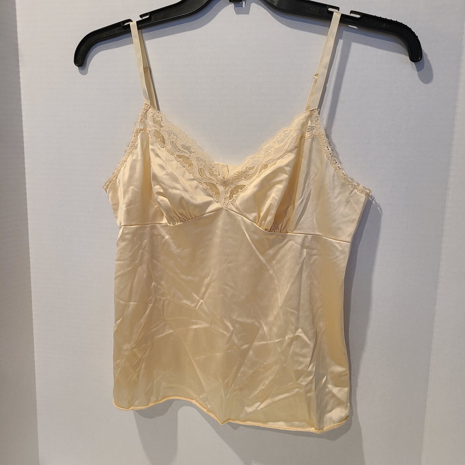 Vanity Fair Womens-Size 36 Nylon Camisole Cami Tank Lace Trim-Nude-Champagne