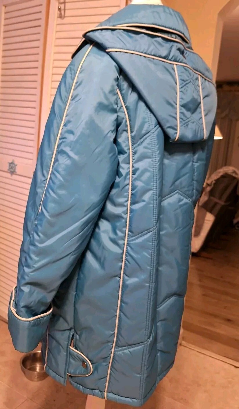 Vintage Rare 3/4 Length Teal Coat Size 14 Flattering Figure Fit Snap Closer