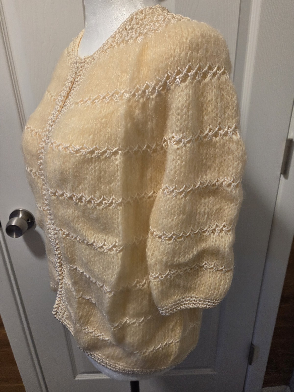 Beige Mohair Wool Cardigan Fully Lined by Cyn Les Hong Kong Vintage Size Large