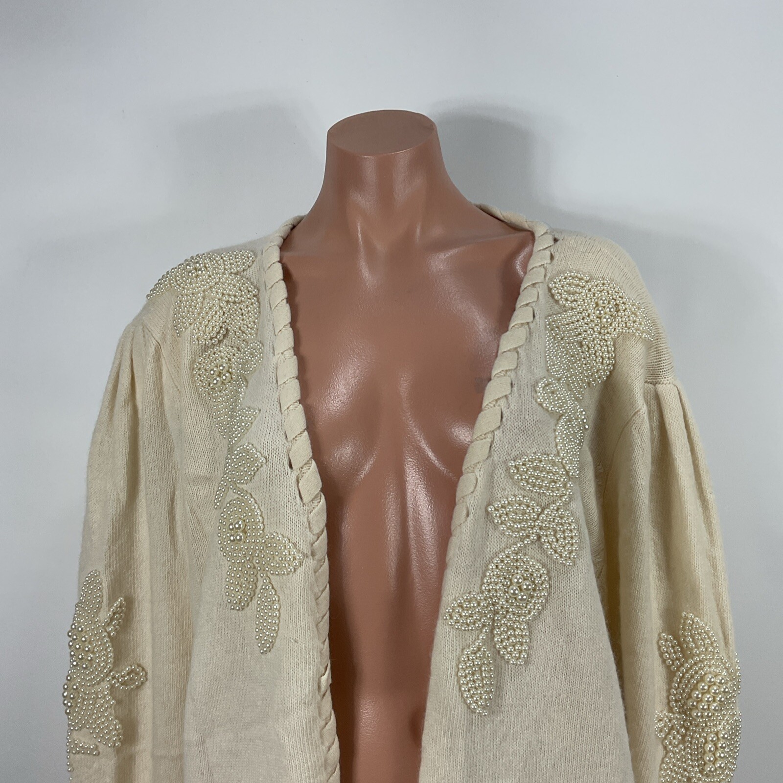 Vintage Cervelle Cardigan Sweater Ivory PLUS 2X Pearl Beads Shoulder Pads Angora