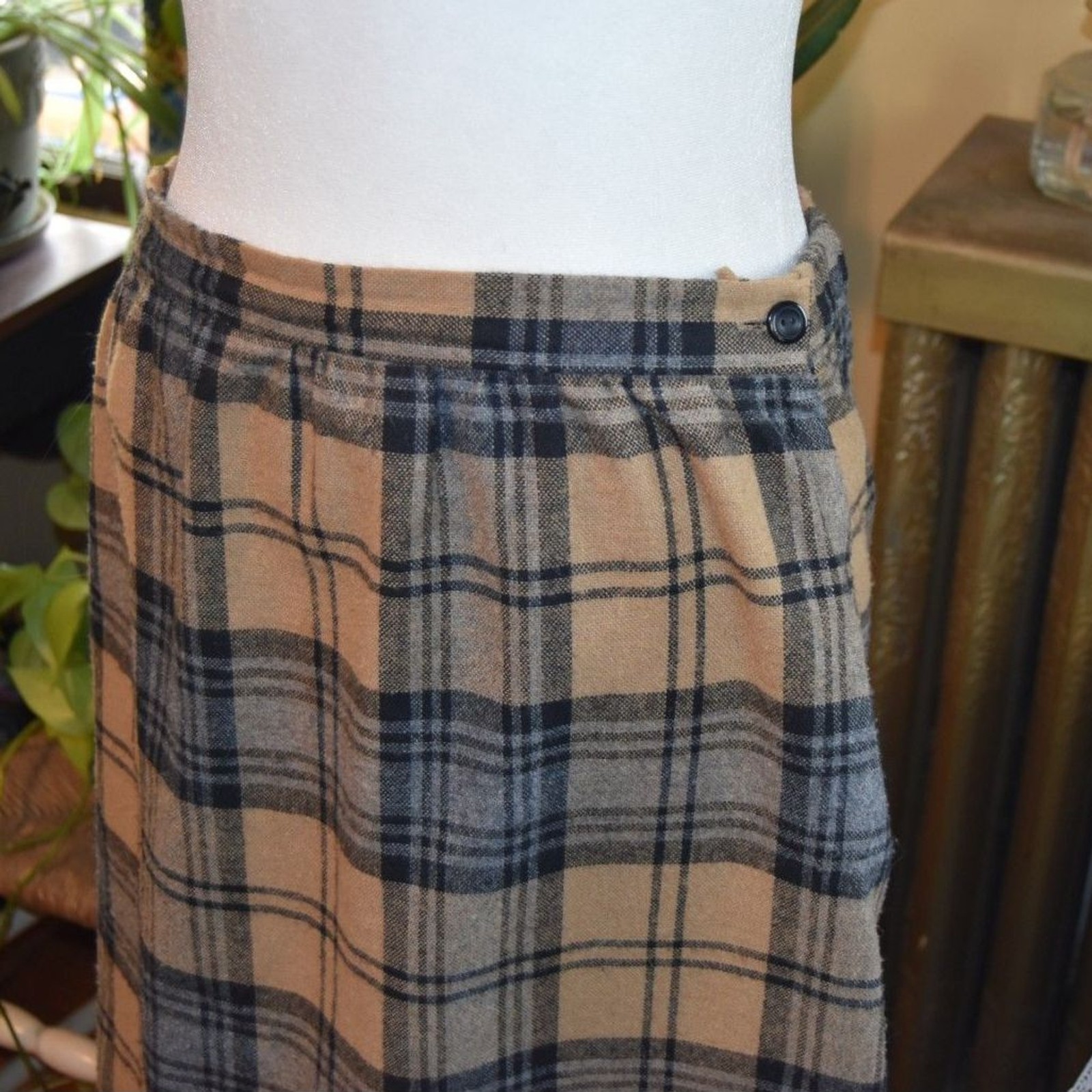 Vintage 1970s Glen Echo Sportswear Plaid Skirt Poly-Wool Blend Brown-Black Med