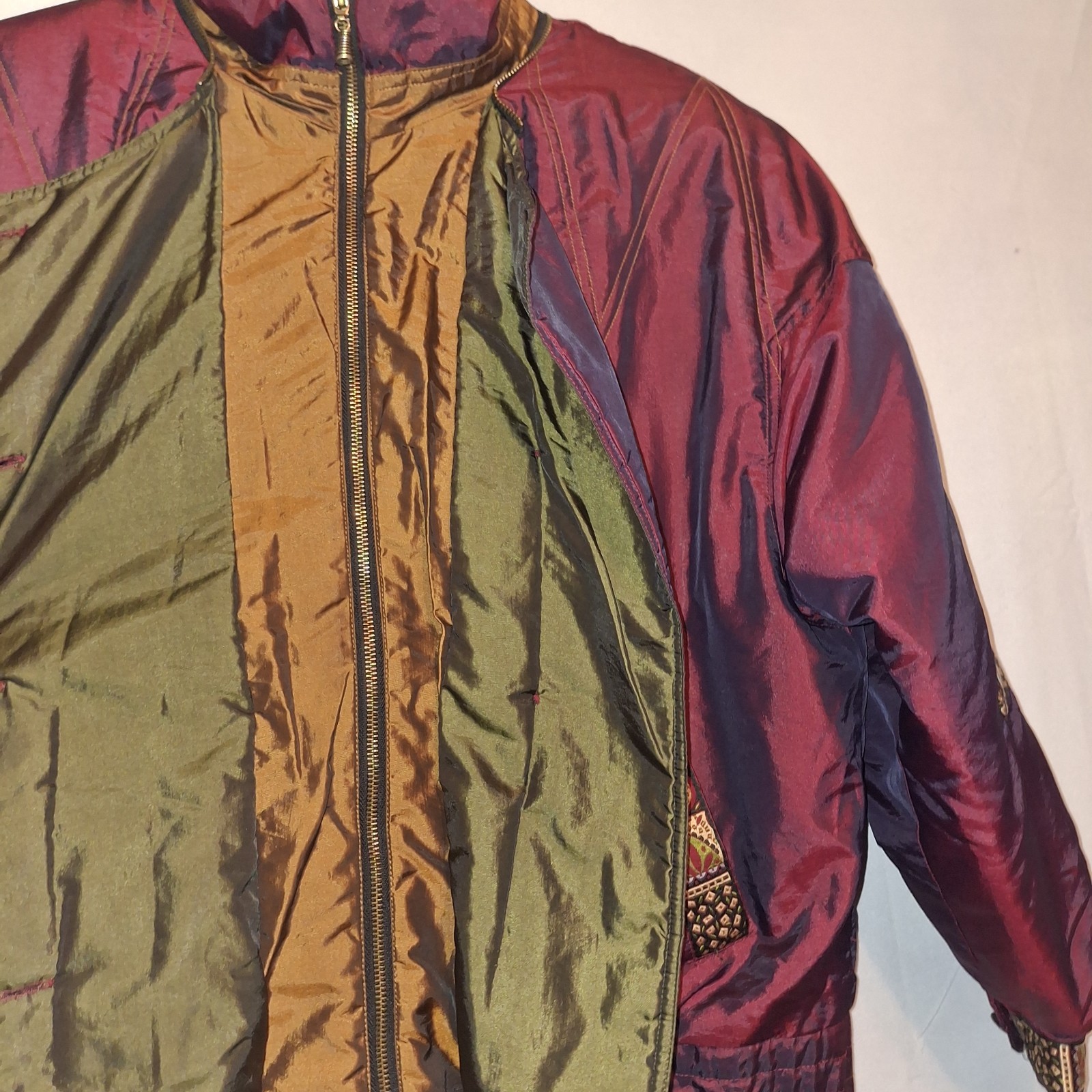 Vtg. 90’s iridescent Andy Johns jacket Ladies size large Leaf Print