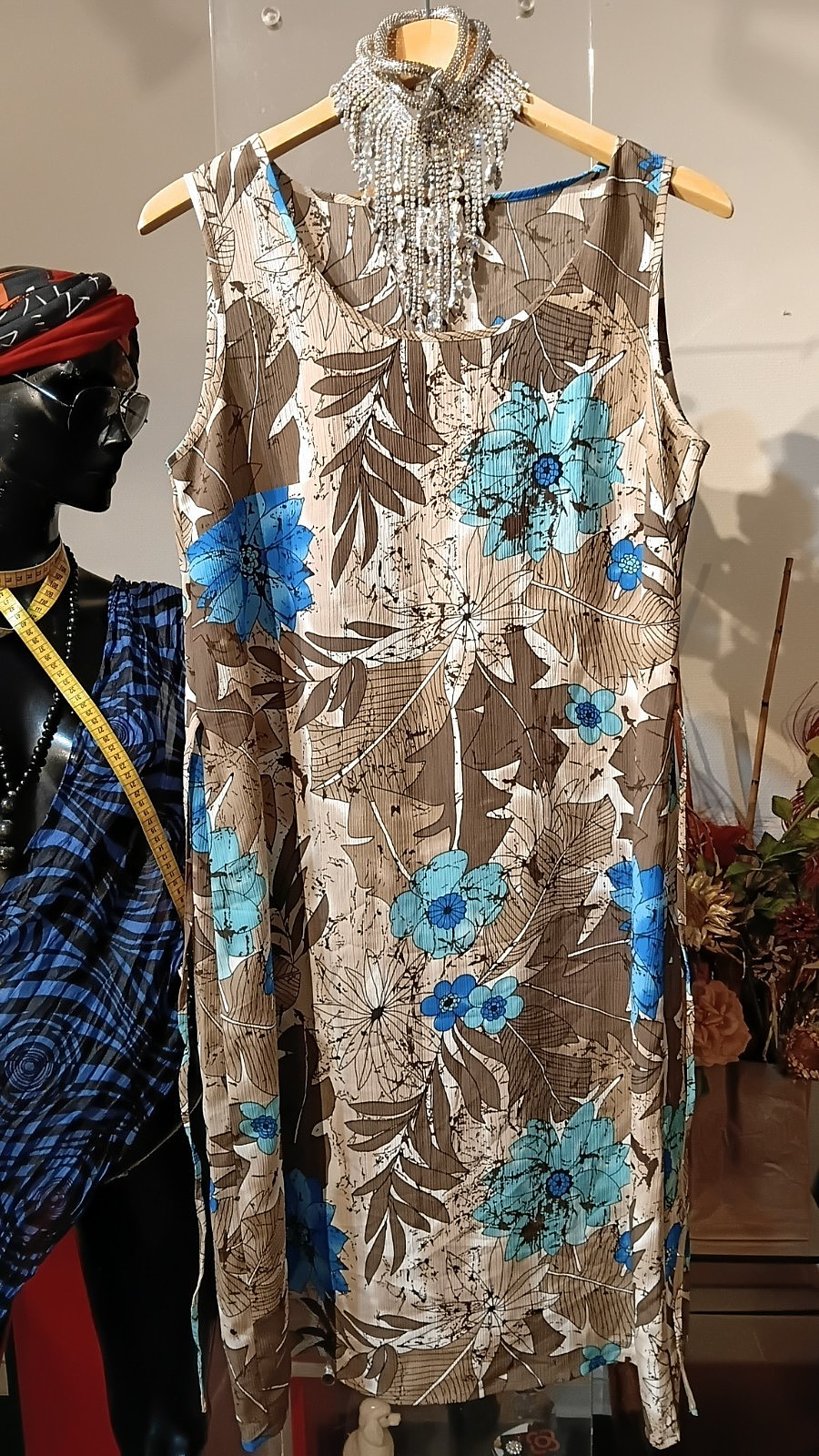 Dress custom made crepe de chine size 40, adjustable waist