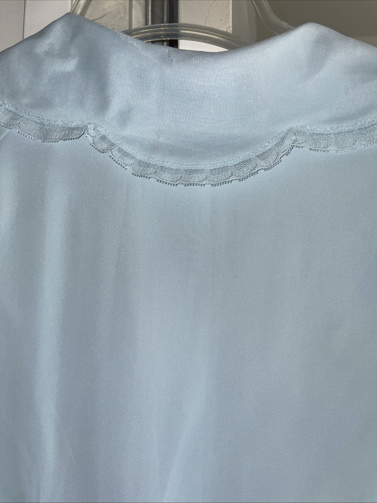 WOMAN’S VINTAGE SHADOW LINE SHADOWLINE Small Blue BUTTON UP SILKY GOWN