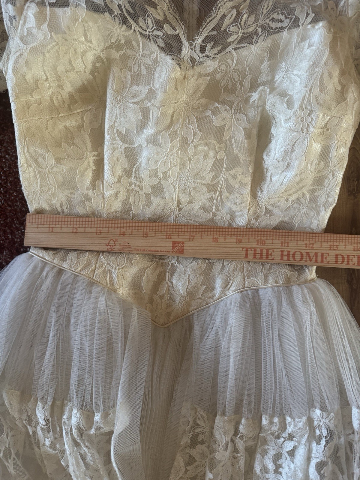 Vintage 1950s Ivory Wedding Dress, Lace And Tulle, XS,