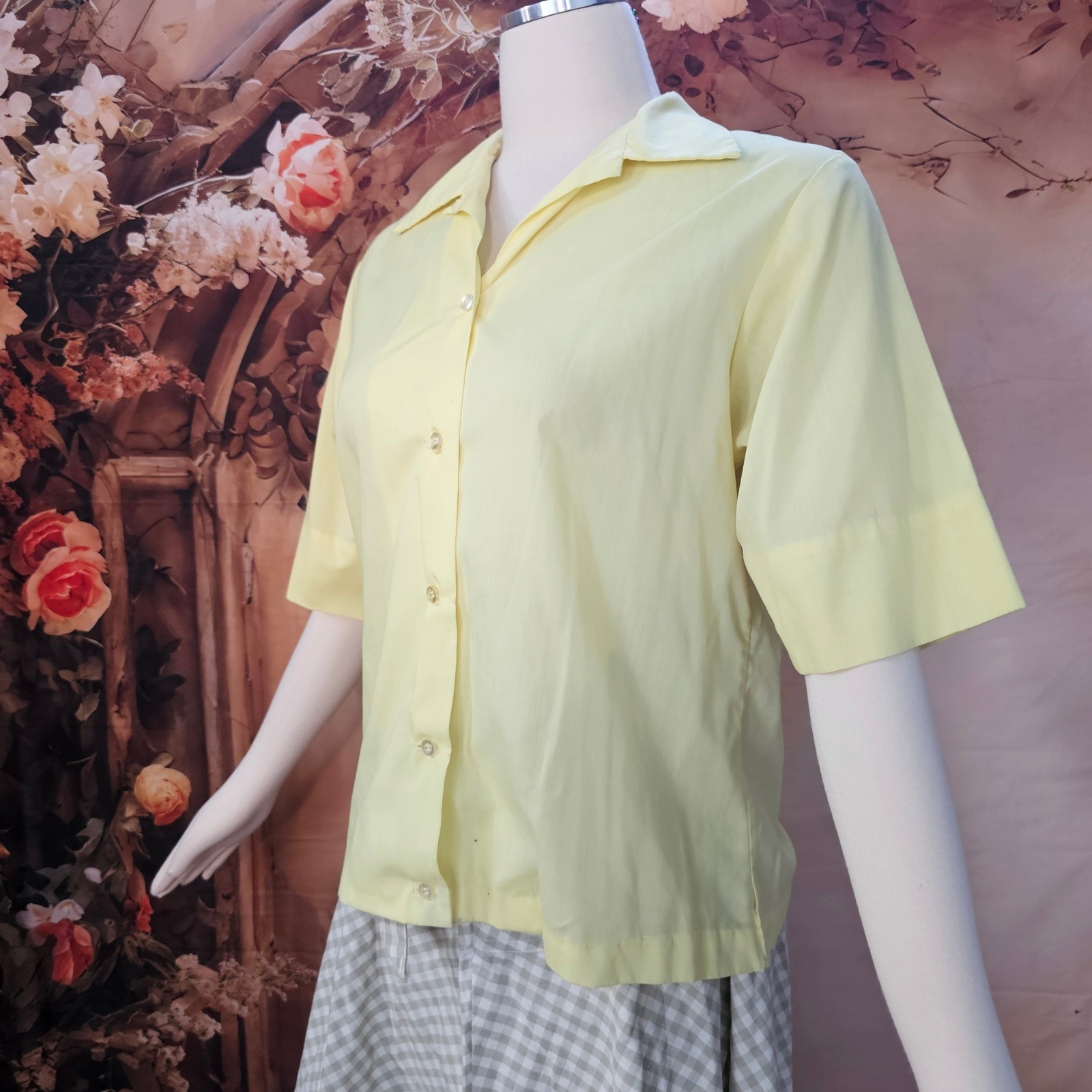 Vintage 1960s Yellow Button Down Blouse Short Sleeve Dacron Cotton Shirt Size 38