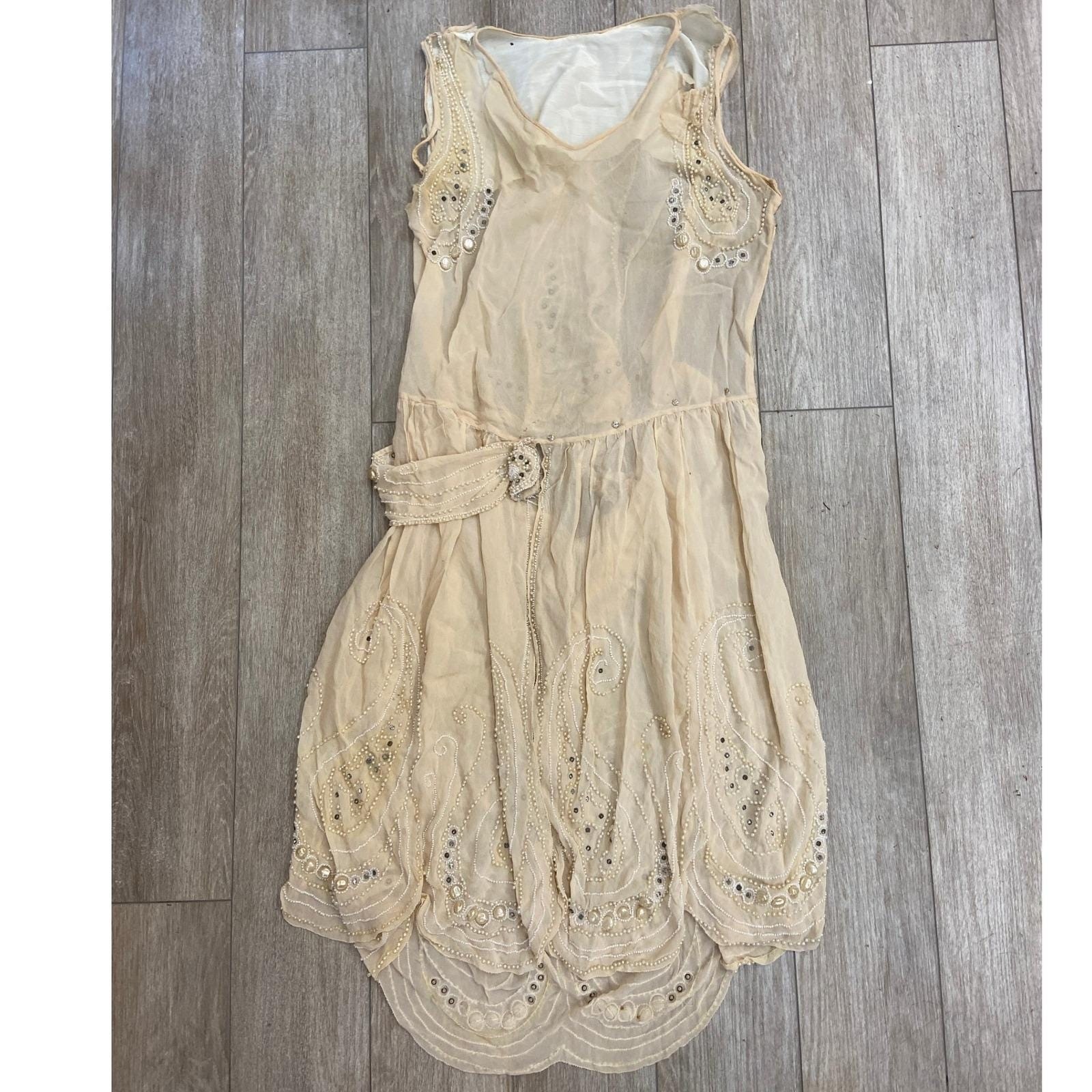 1920s Wedding Dress Cream Beaded Pearls Rhinestones Scalloped Flapper Display